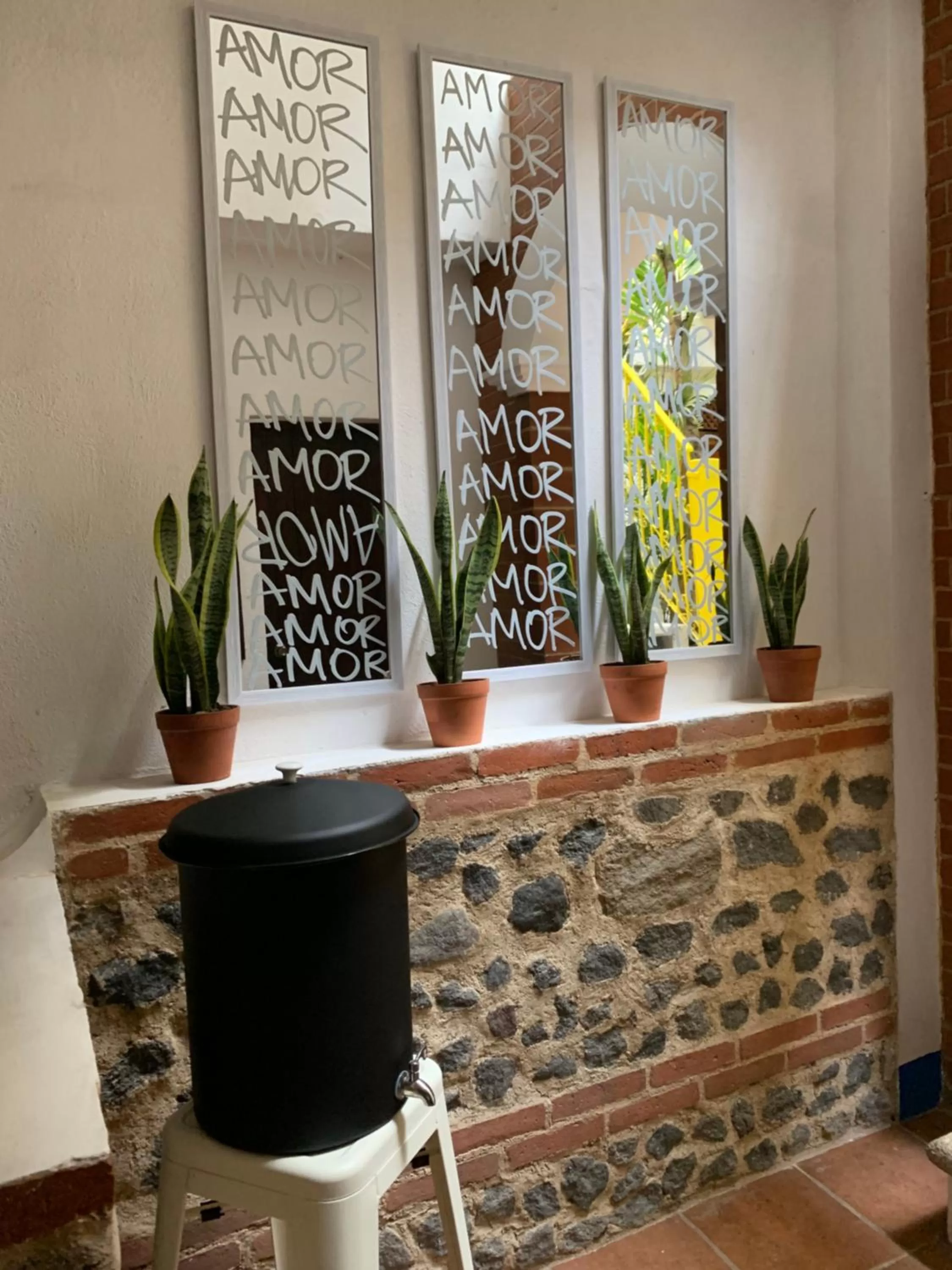 Lobby or reception in Why Not Hotel