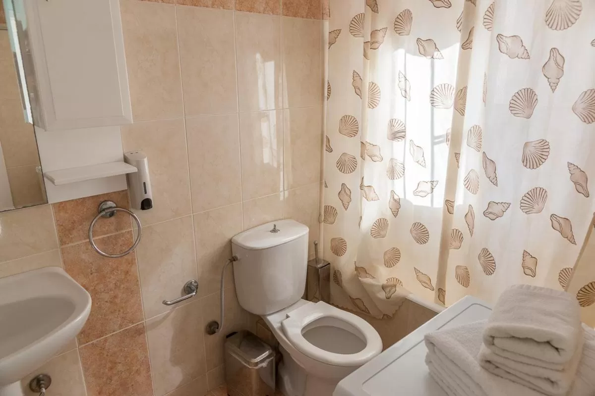 Bathroom in Epidavros Seascape