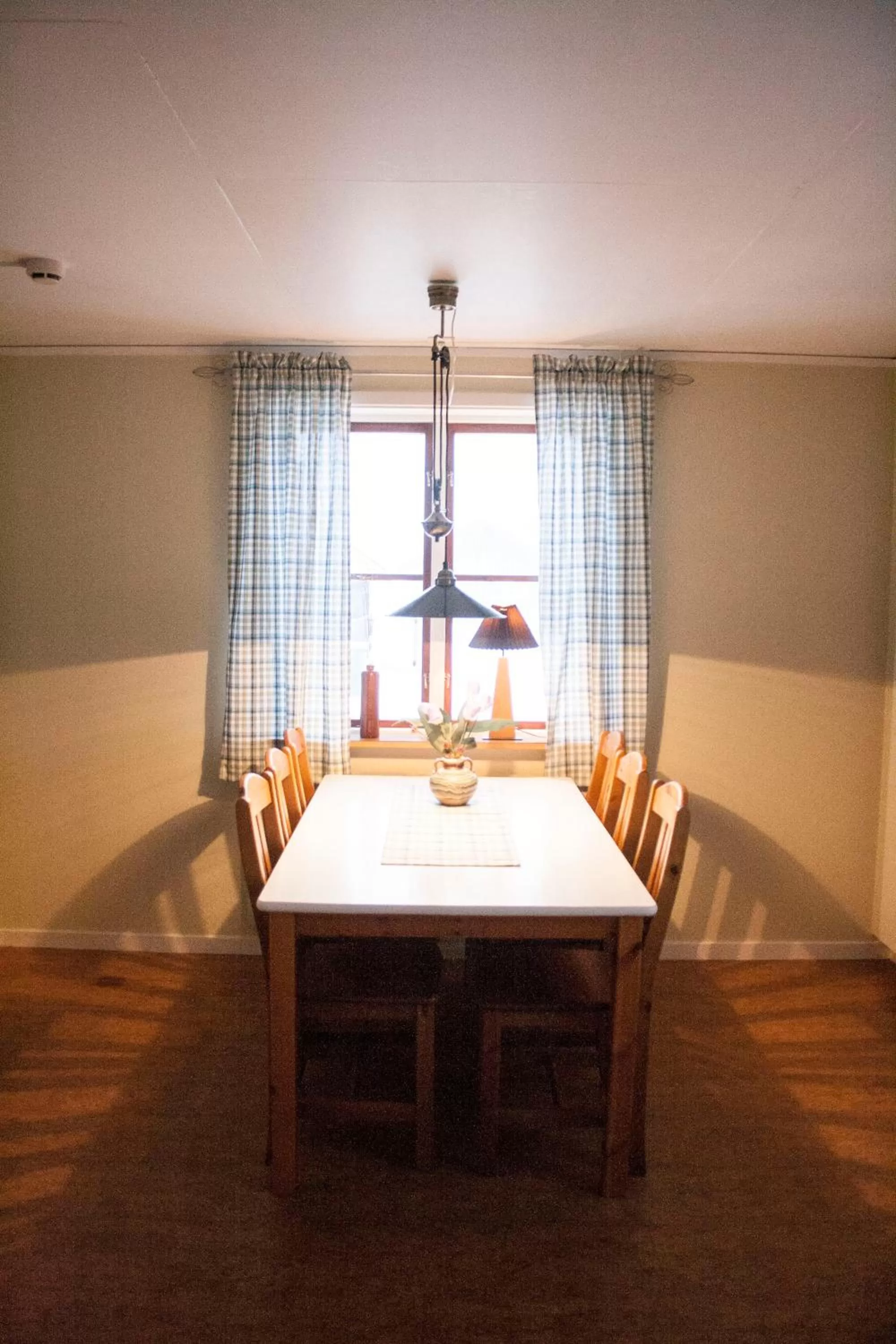 Dining Area in Brovaktarstugan