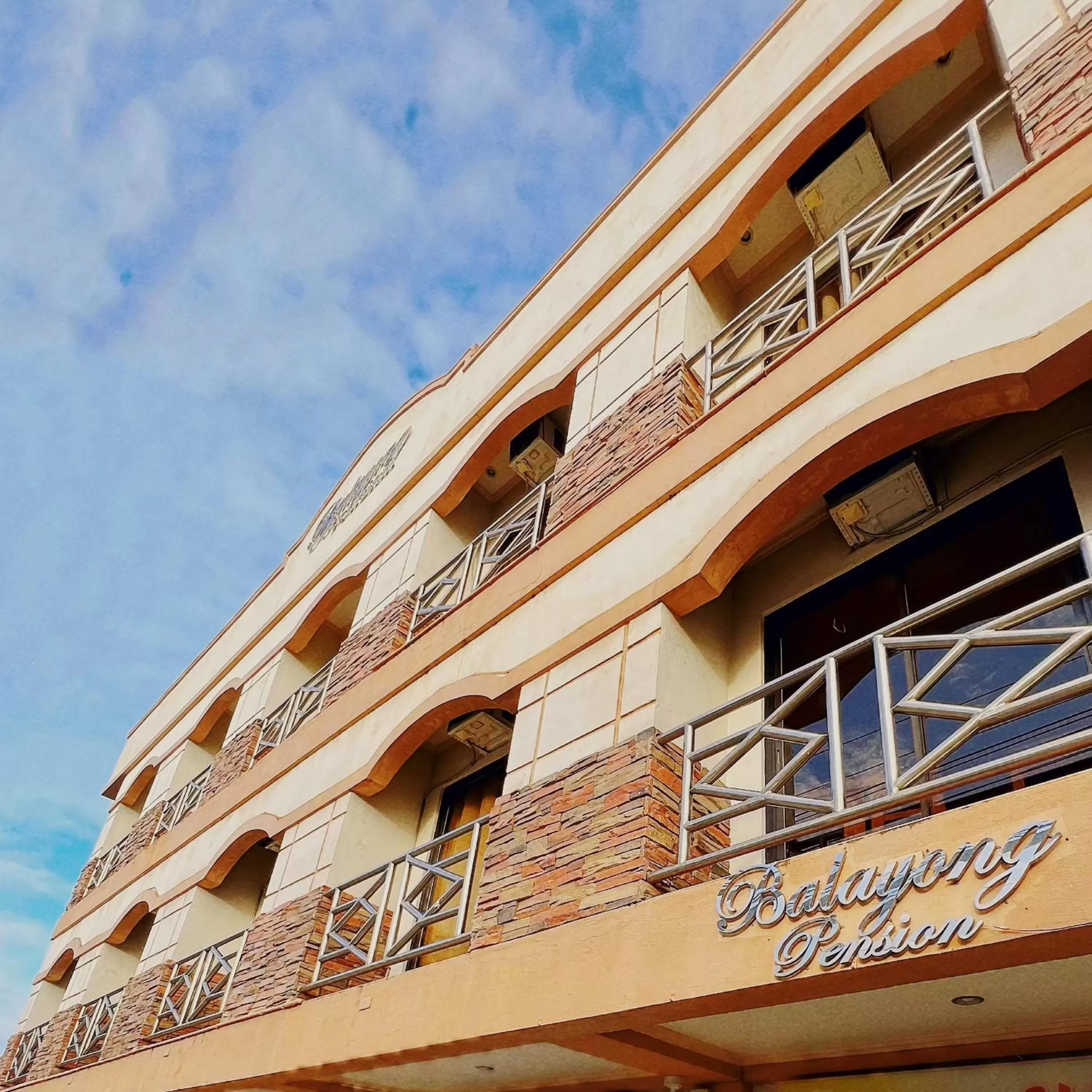 Property building in Balayong Pension