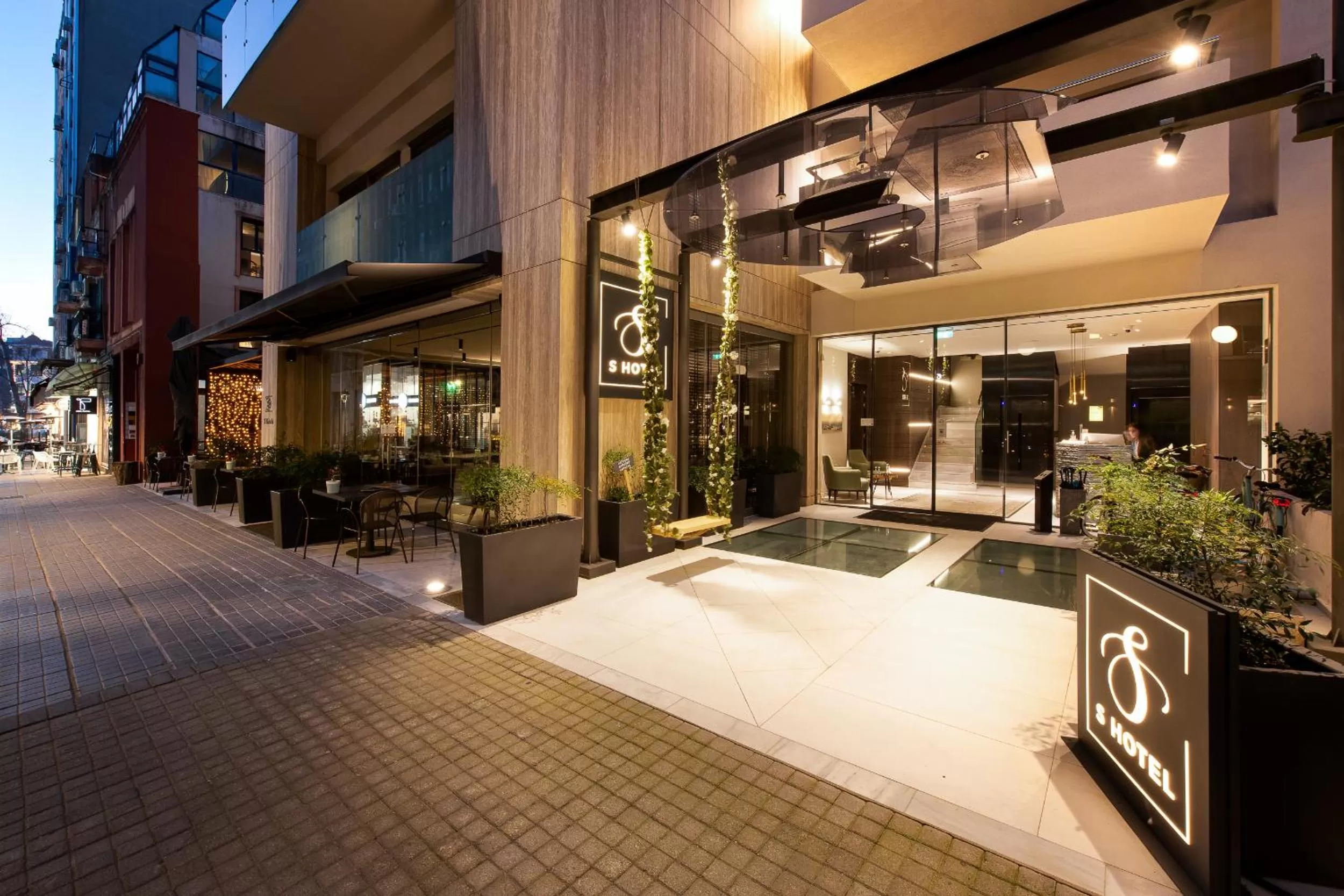 Facade/entrance in S Hotel Boutique Thessaloniki