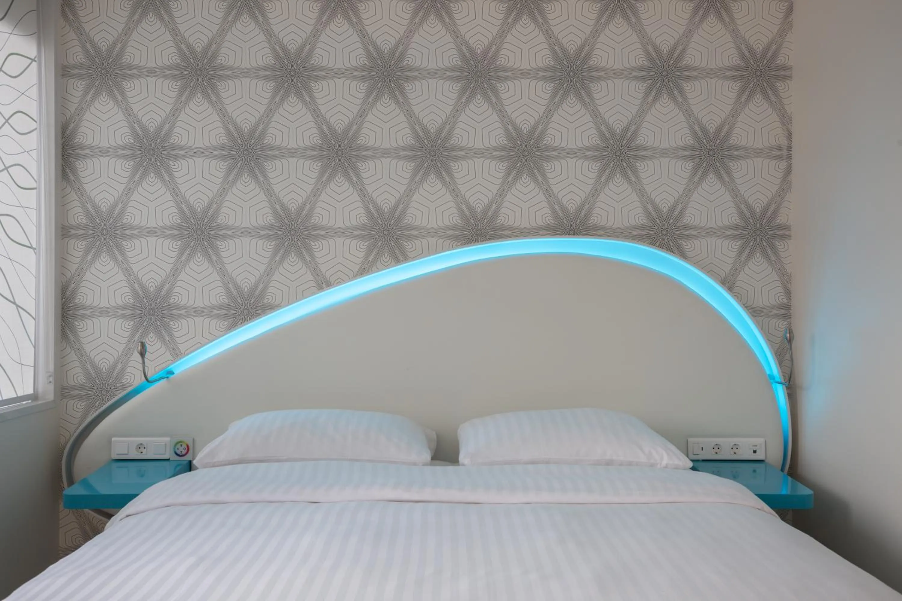 Bed in Park Inn by Radisson Amsterdam City West