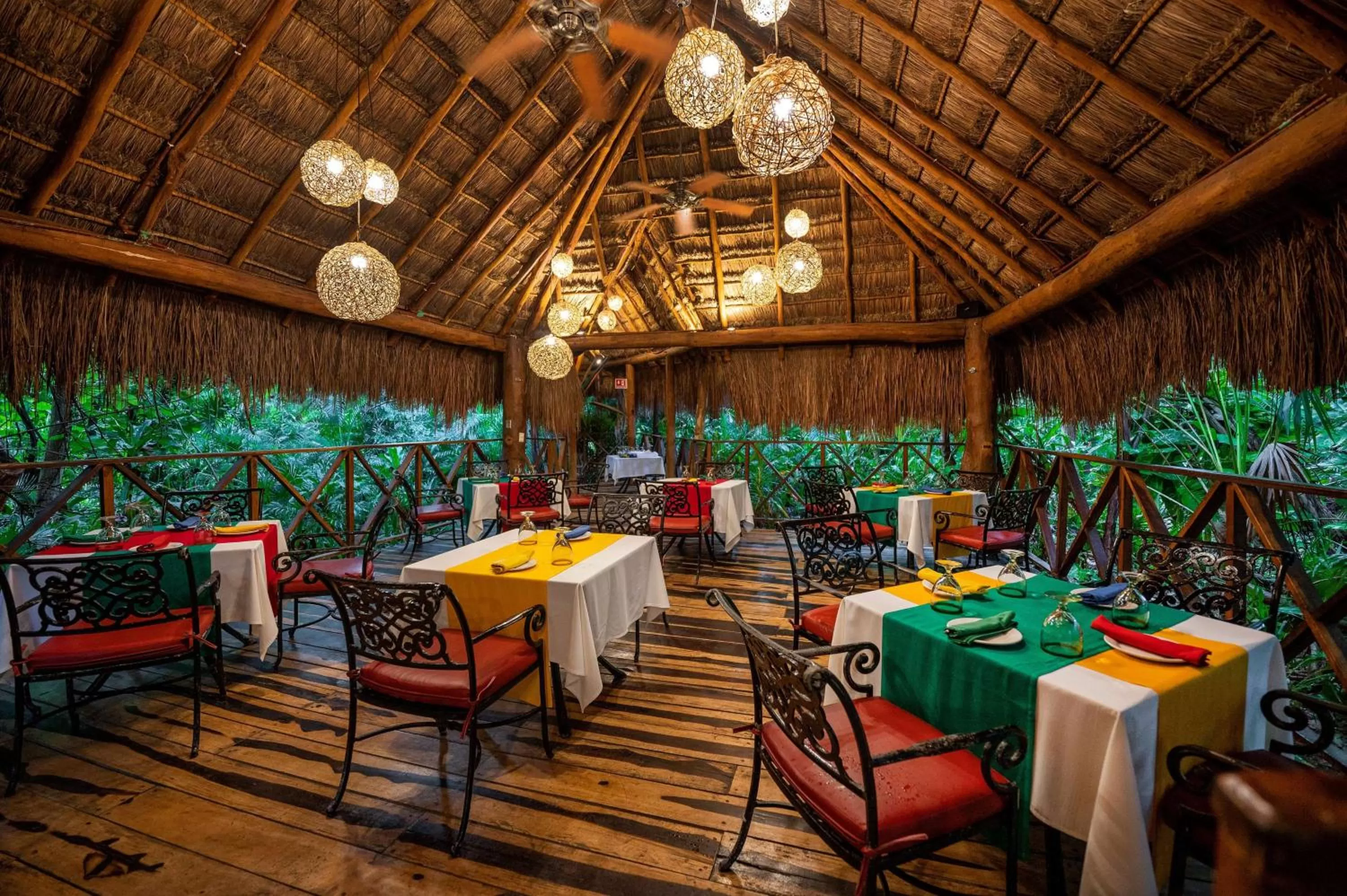 Restaurant/places to eat in Viva Maya by Wyndham, A Trademark All Inclusive Resort