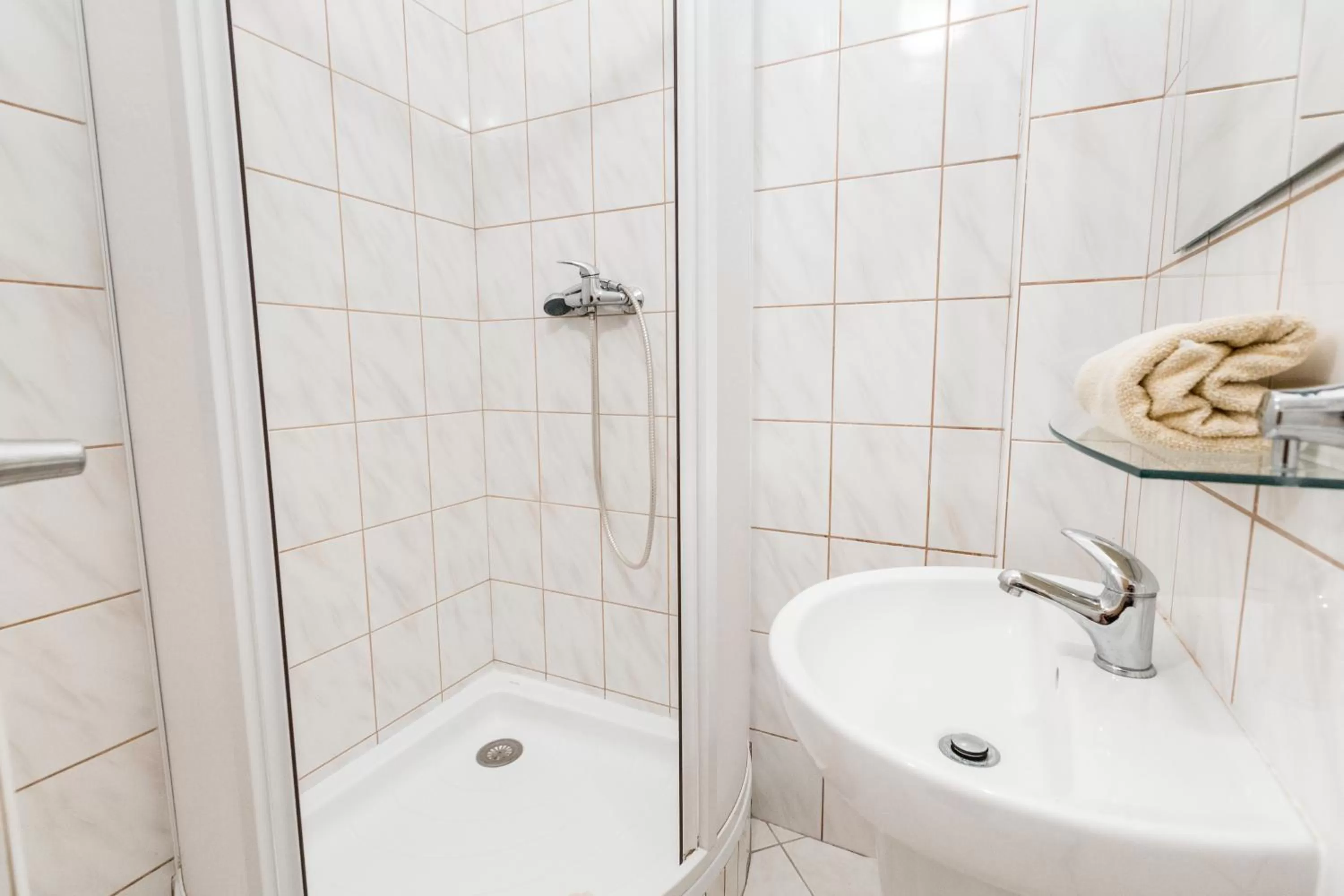 Bathroom in Hotel Gradl