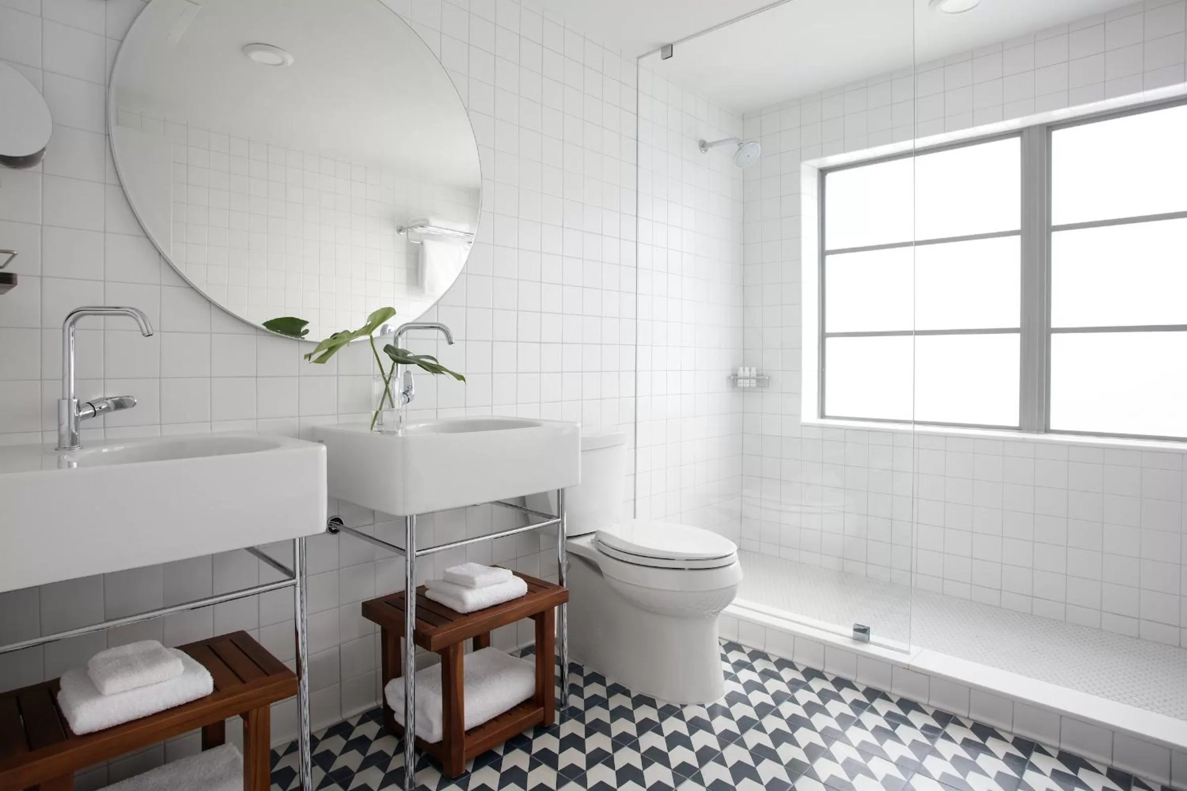Shower in The Kimpton Shorebreak Fort Lauderdale Beach Resort