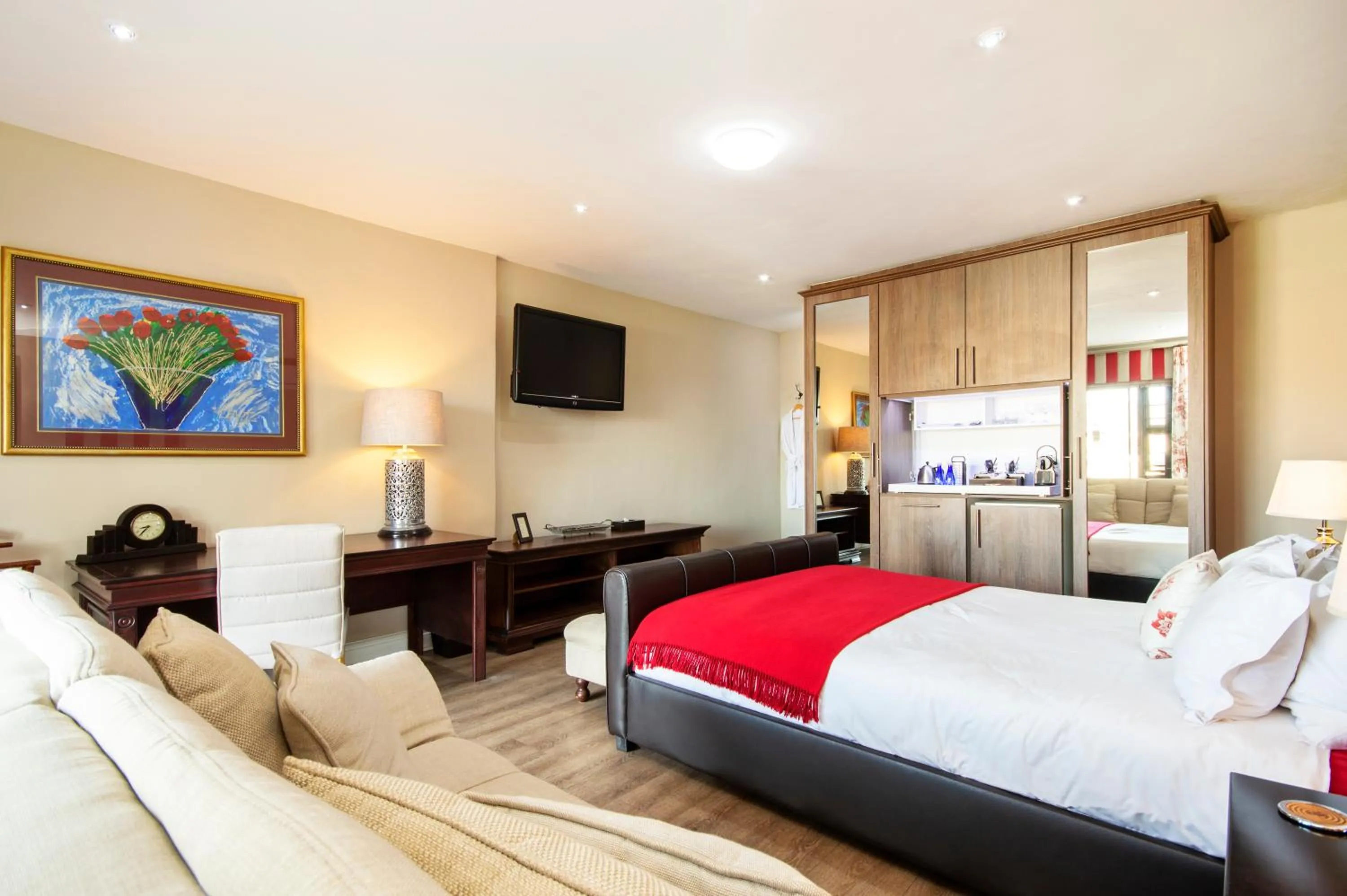 Bed in Nautilus Guesthouse