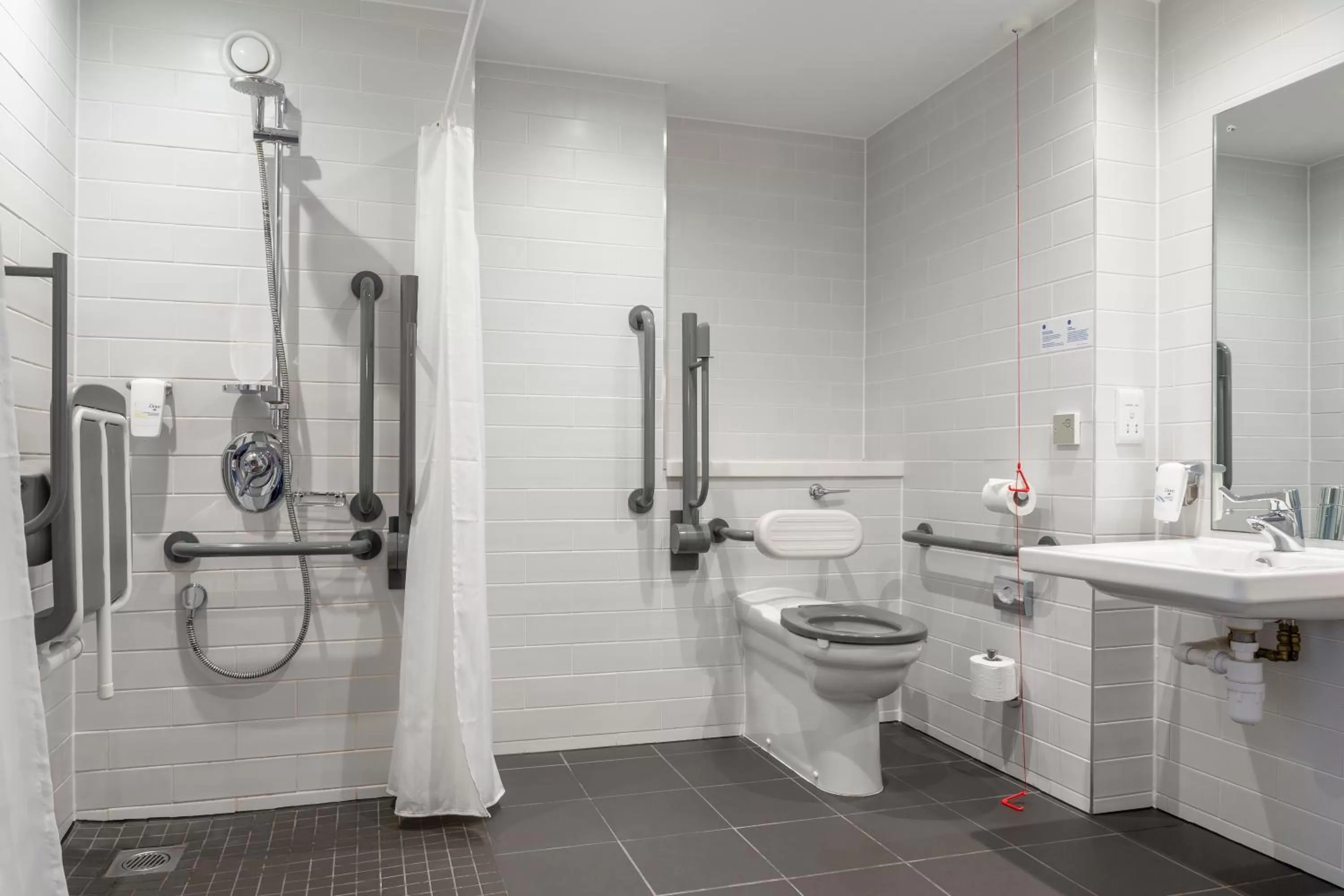 Bathroom in Holiday Inn Express Dublin City Centre by IHG