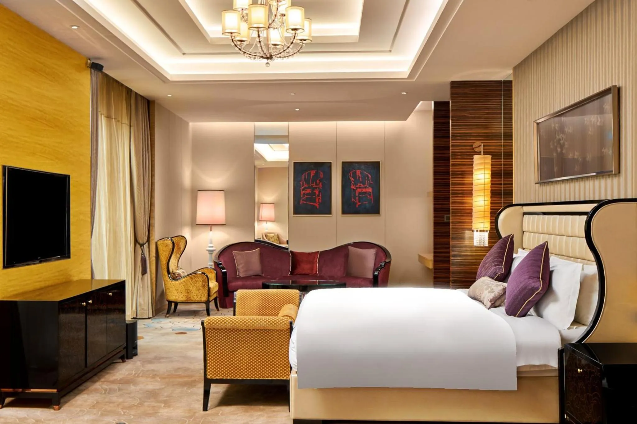 Photo of the whole room, Bed in Crowne Plaza Tianjin Jinnan by IHG