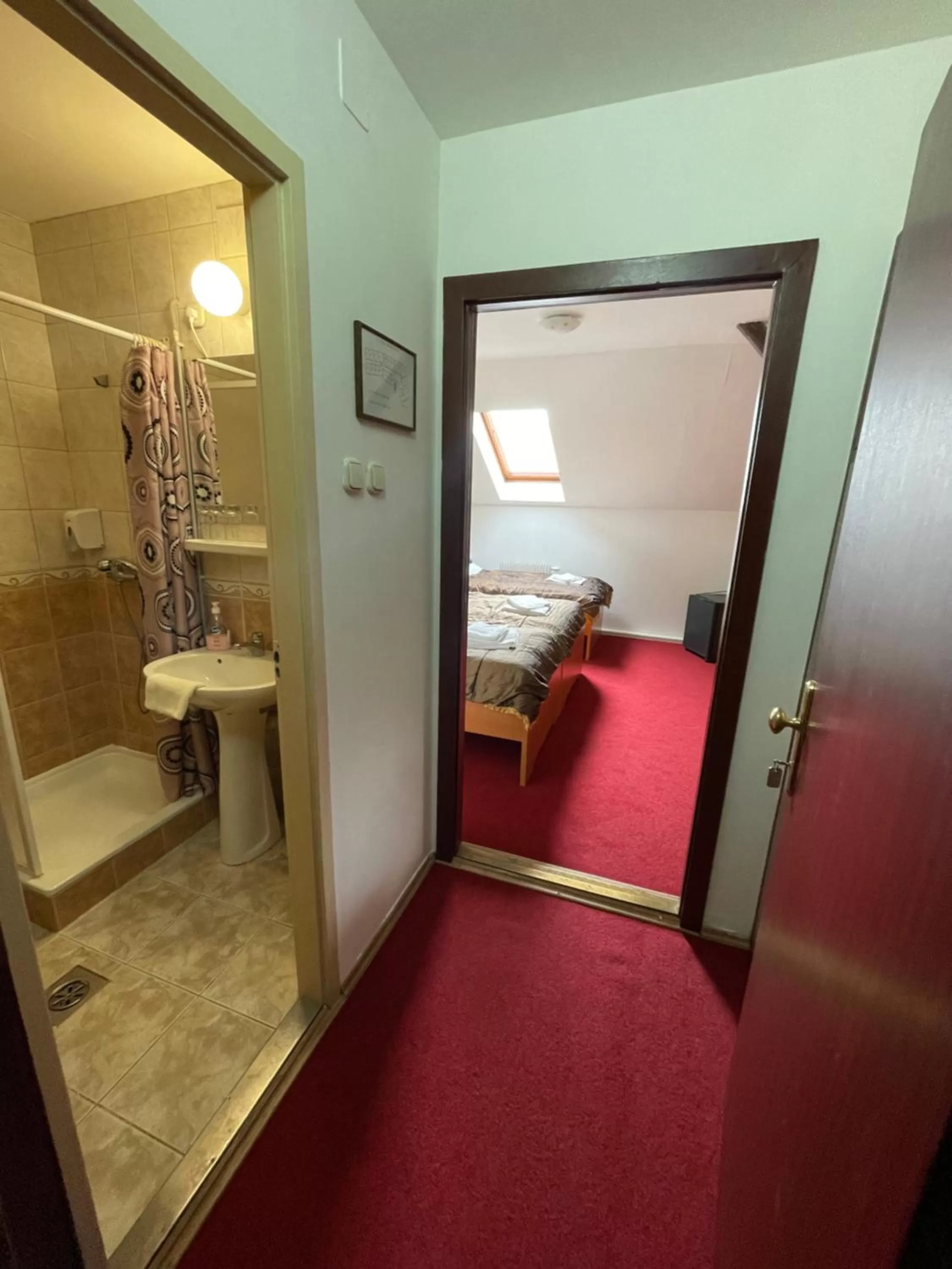 Bed in Hotel Minaret&Étterem