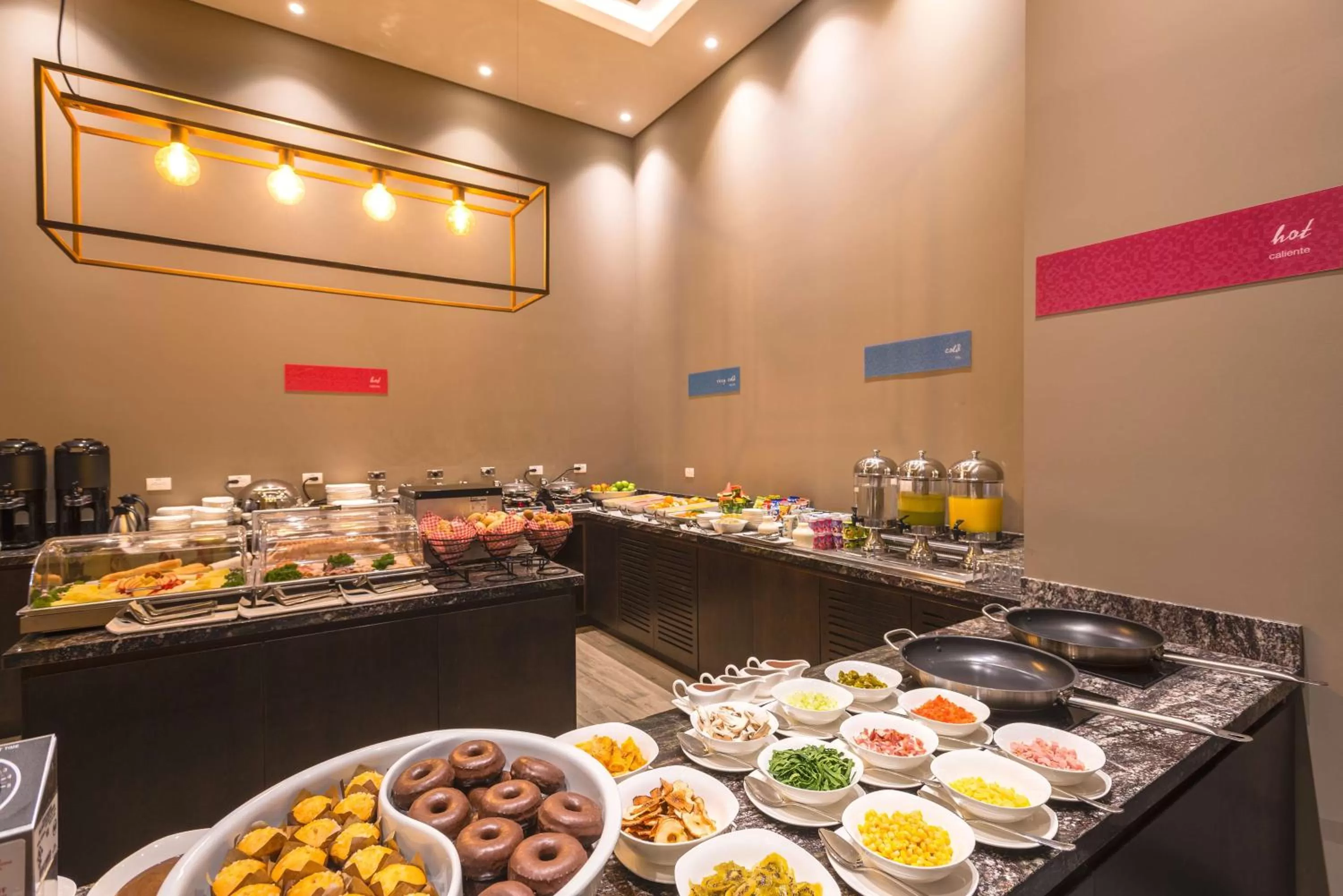 Breakfast in Hilton Garden Inn Bogota Airport