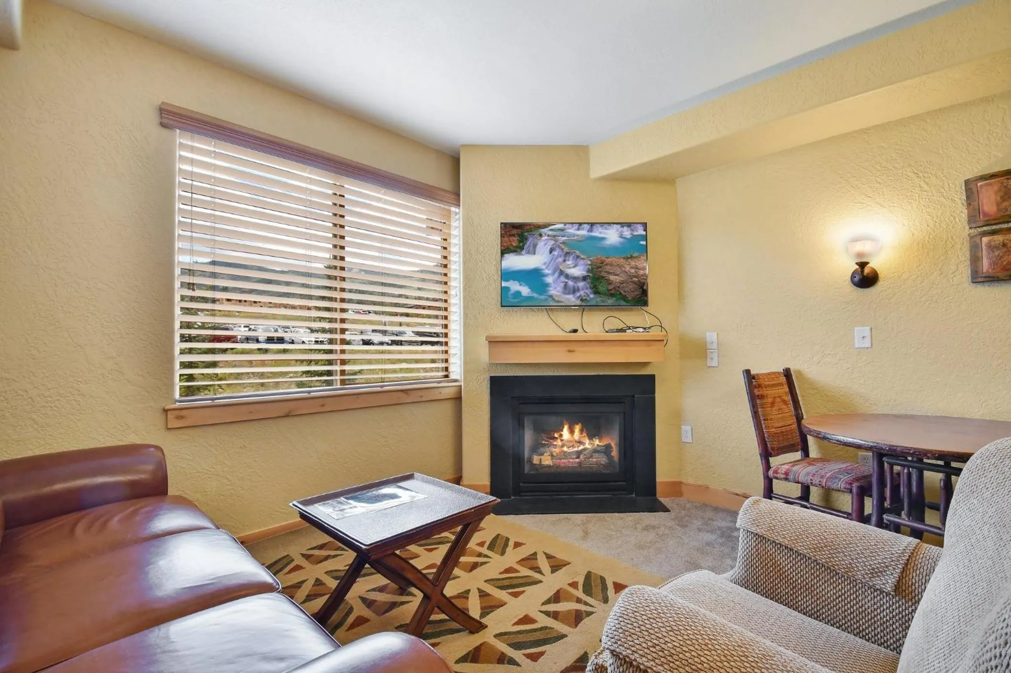 Living room in Silverado Lodge, Park City - Canyons Village by Vail Resorts