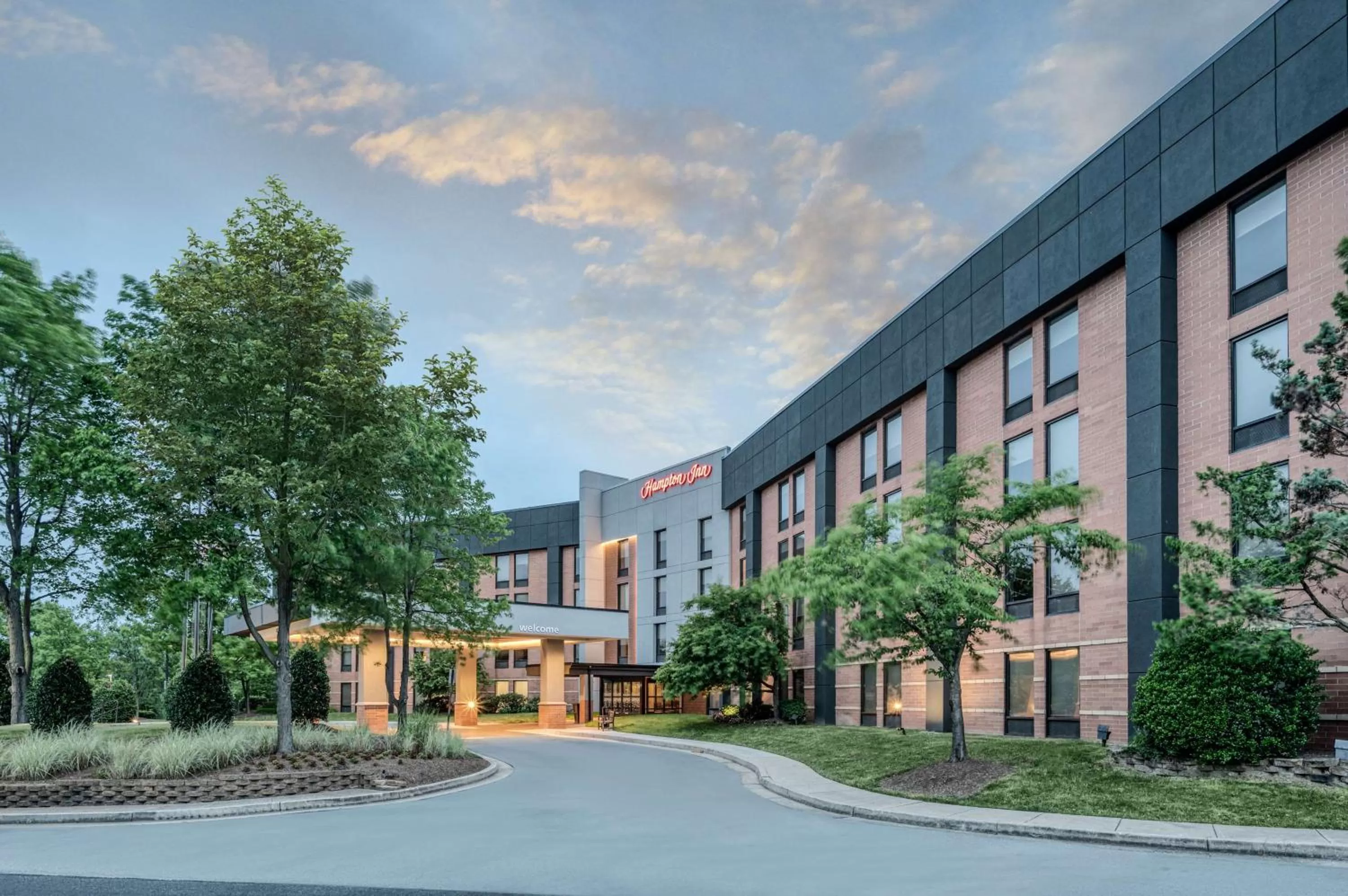 Property building in Hampton Inn Baltimore/White Marsh