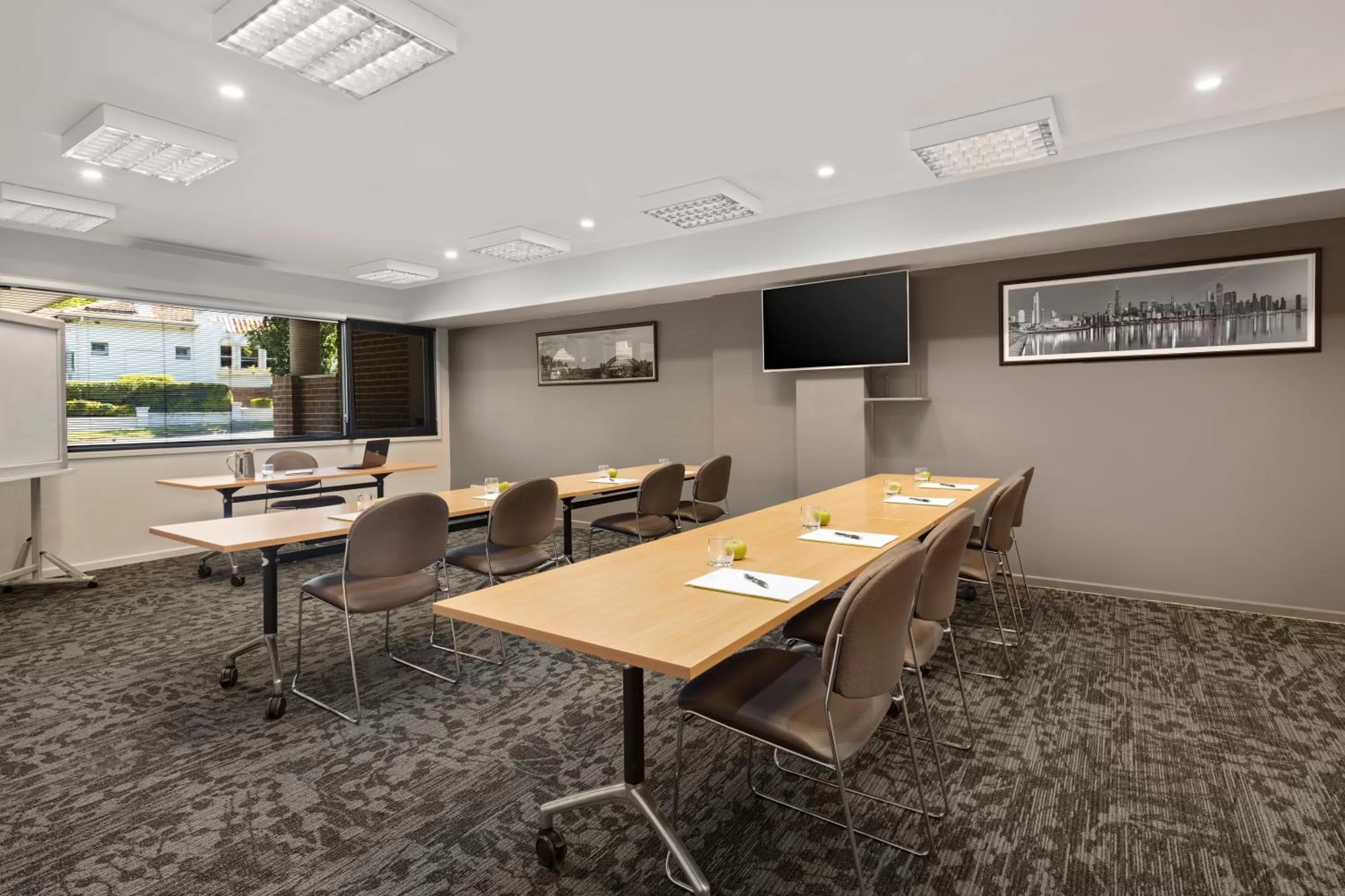 Business facilities in Quest Mont Albert
