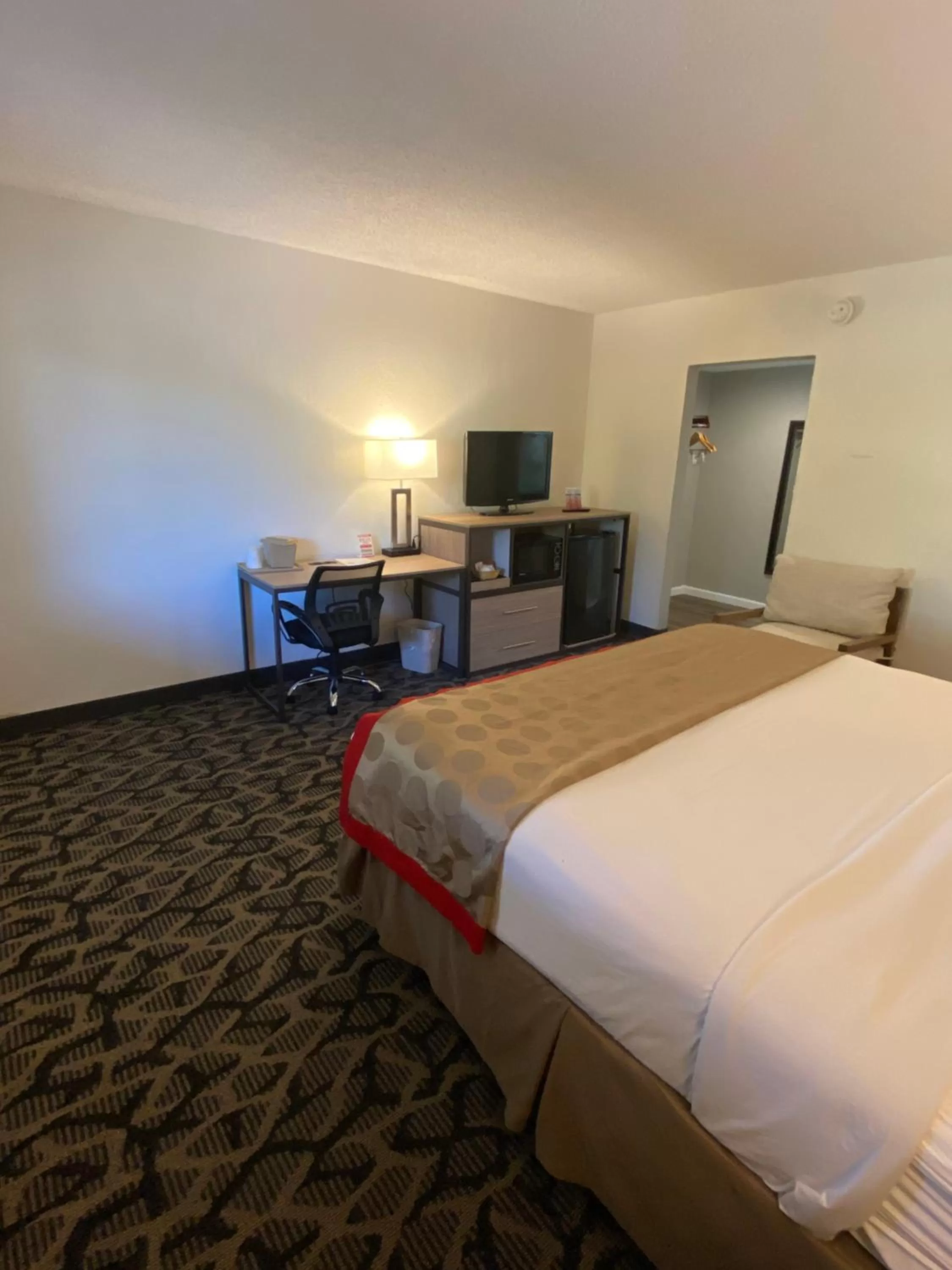 Bed in Ramada by Wyndham West Atlantic City