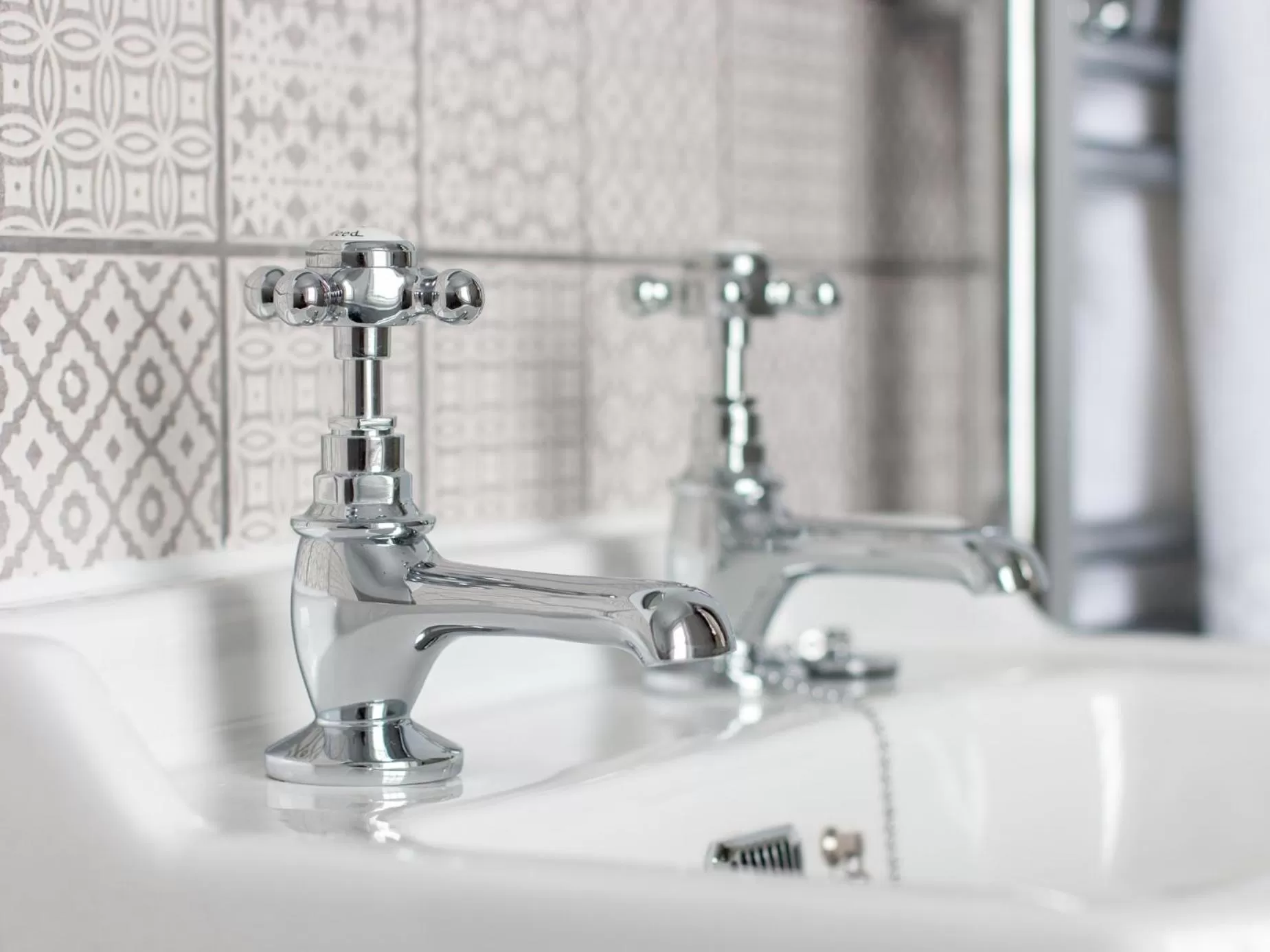 Bathroom in The Cornish Arms