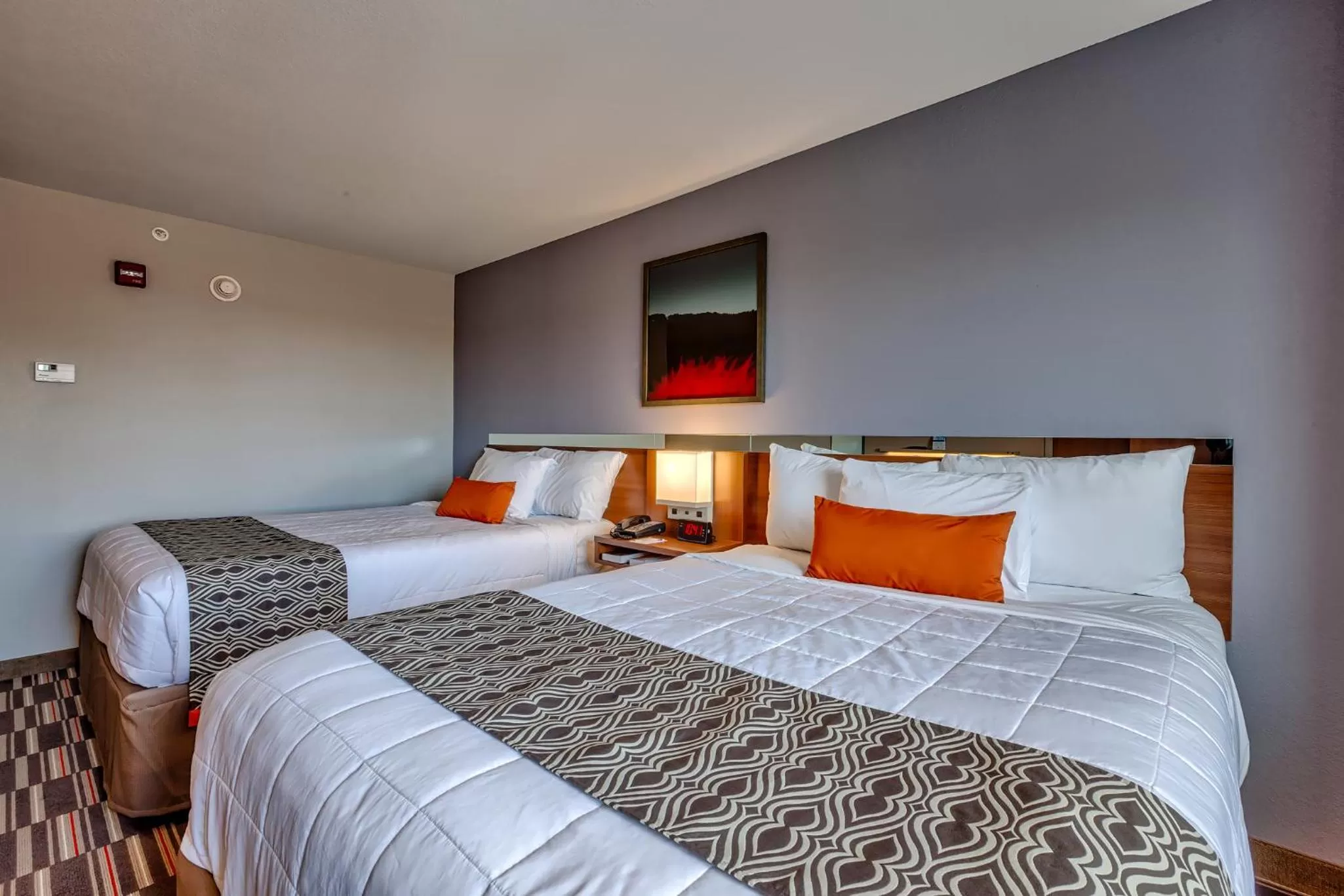 Queen Room with Two Queen Beds in Microtel Inn & Suites by Wyndham Niagara Falls