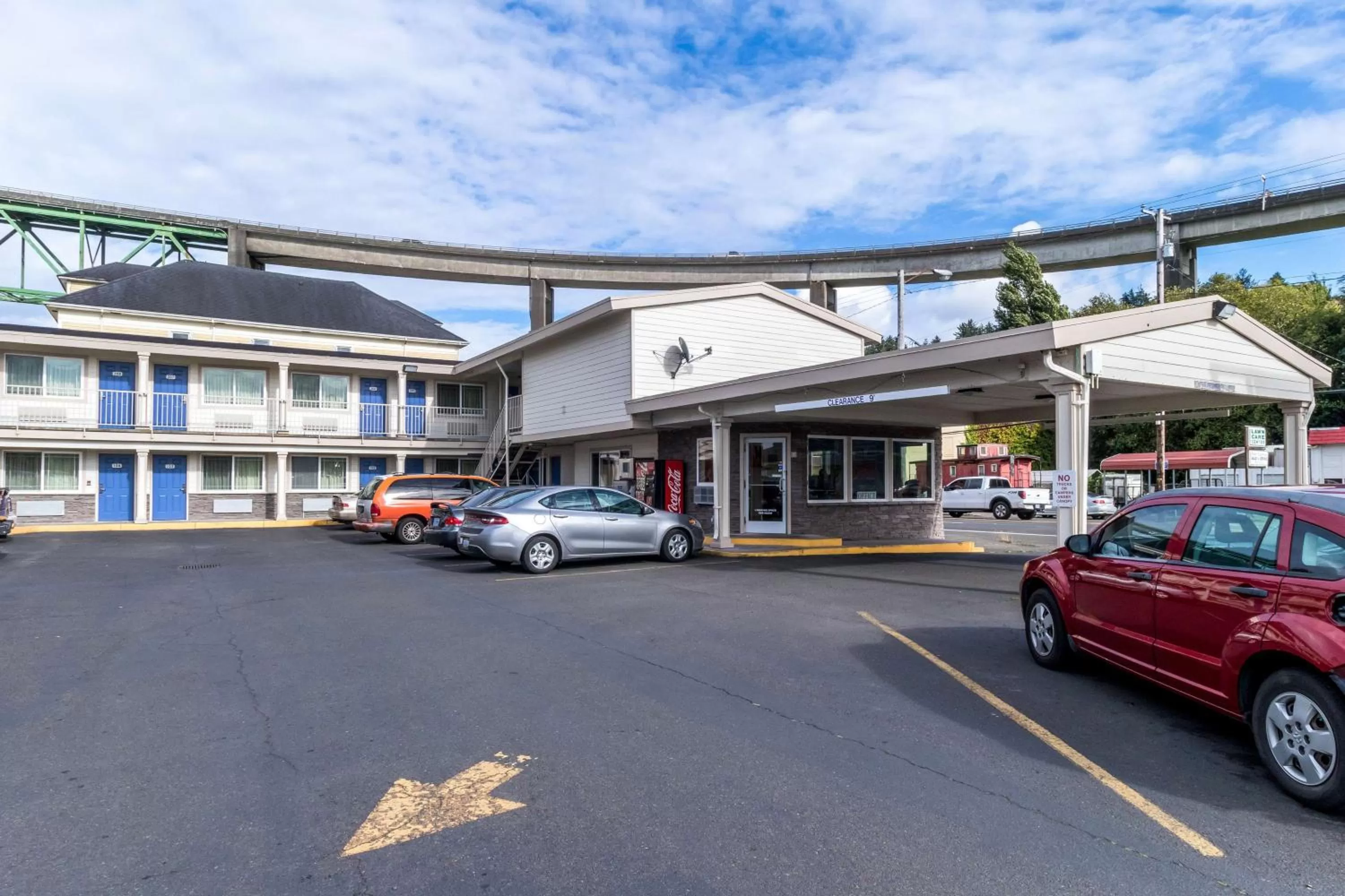 Property building in Motel 6-Astoria, OR