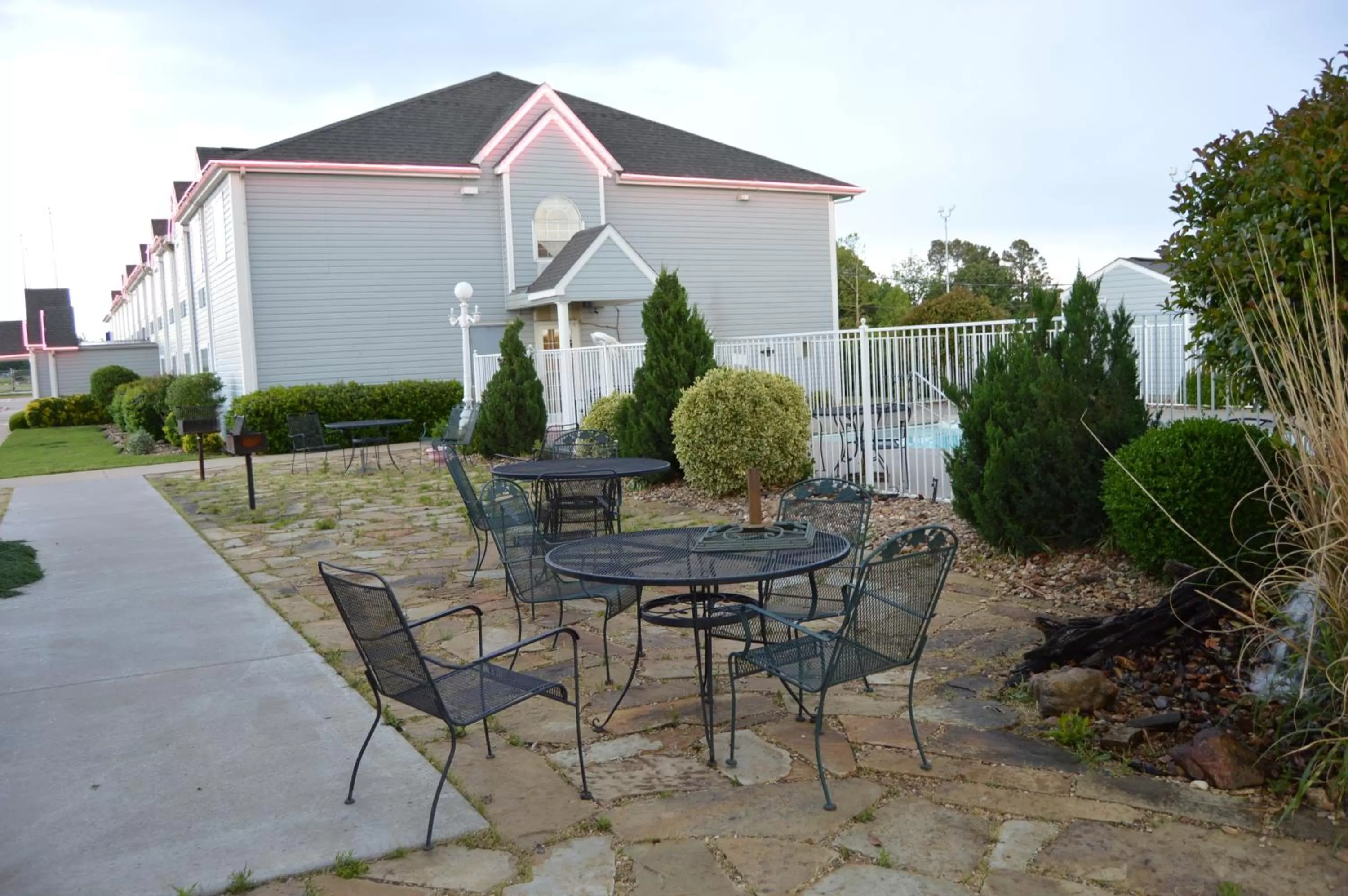 Patio in Motel 6 McAlester OK - South