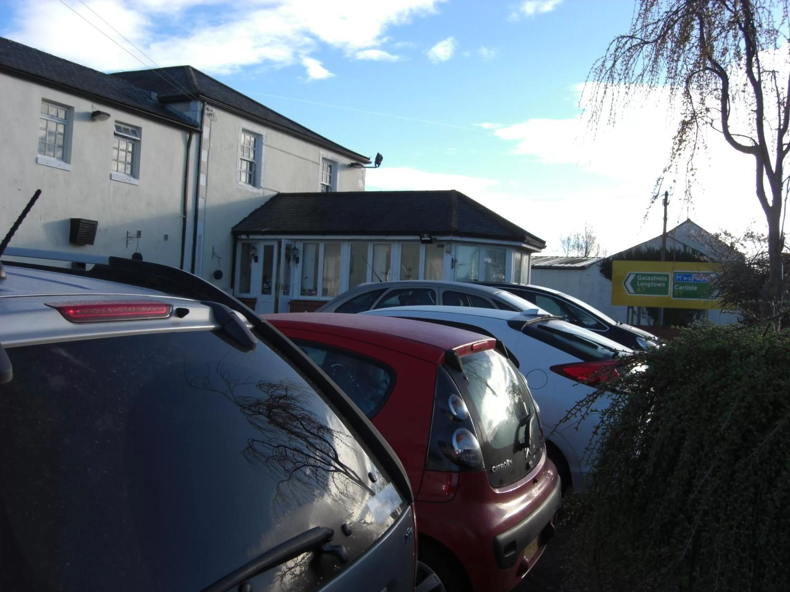 Parking in Lynebank House Hotel, Bed & Breakfast