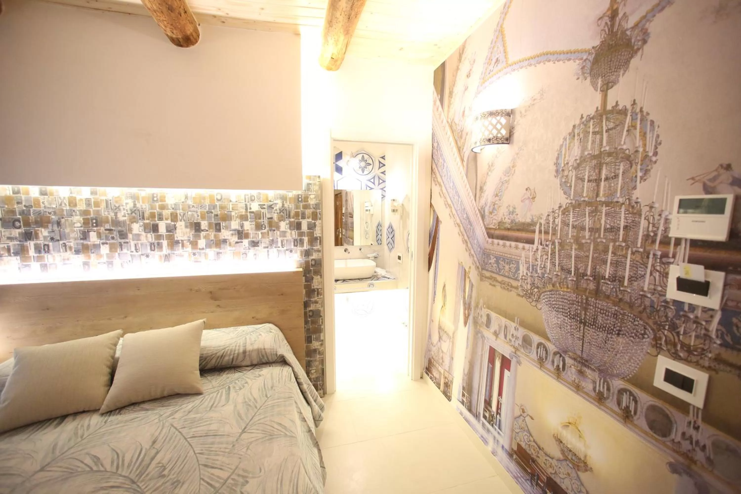 Bed in Relais Piazza Del Plebiscito B&B