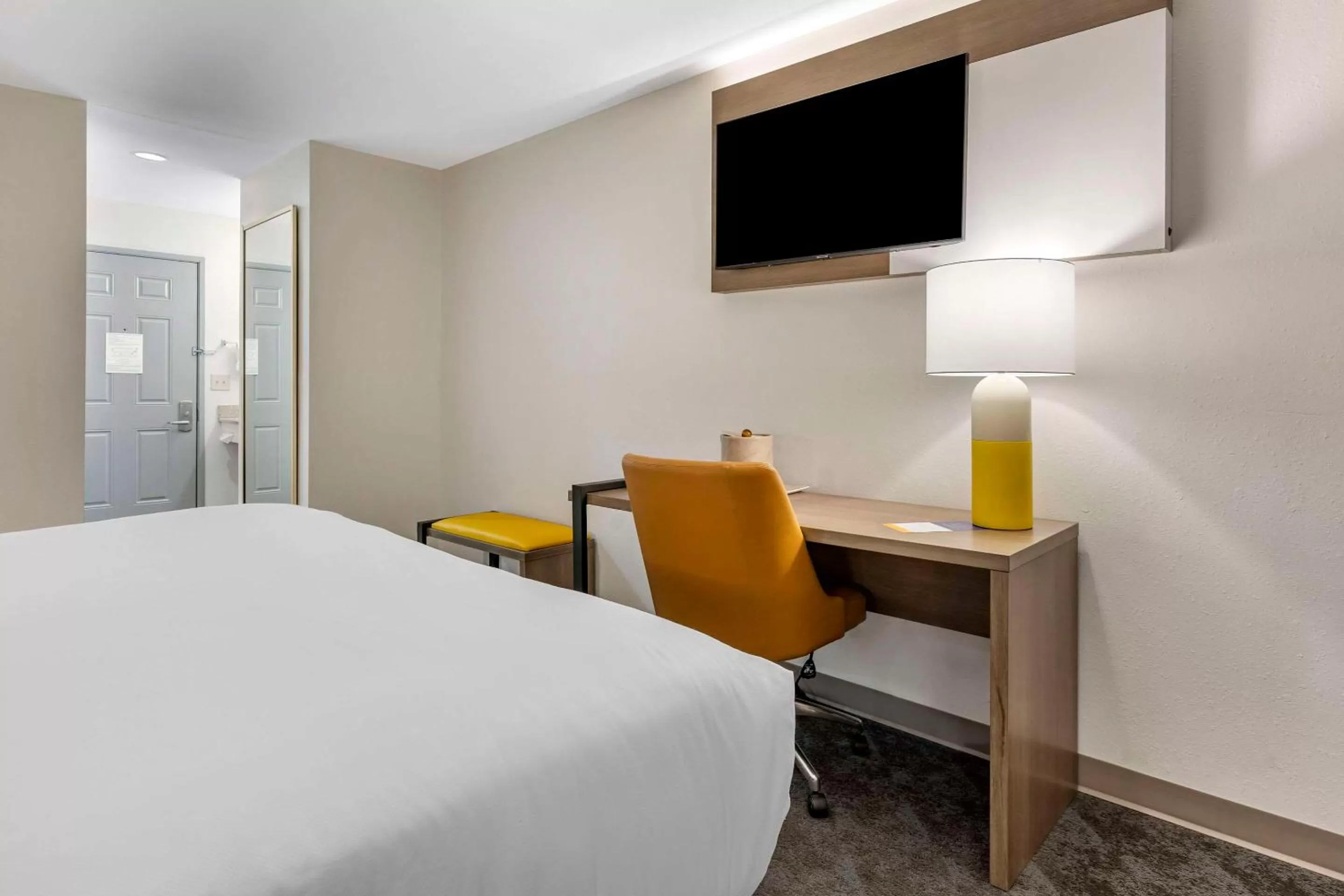 Bedroom, Bed in Comfort Inn & Suites