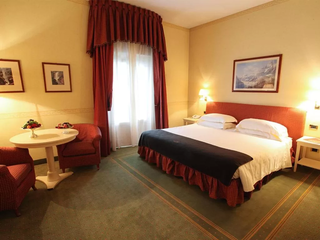 Photo of the whole room, Bed in Grand Hotel Royal E Golf