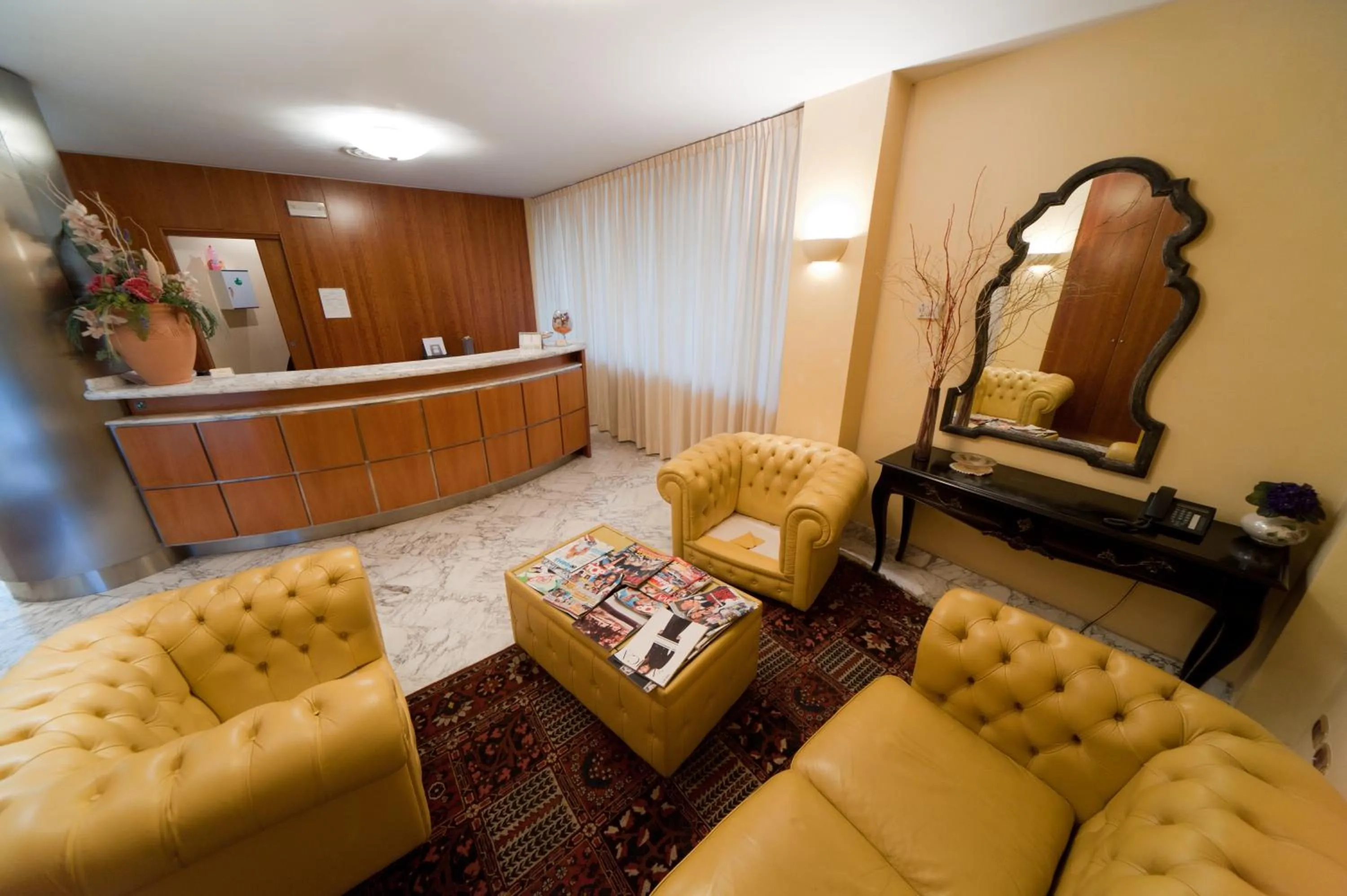 Communal lounge/ TV room in Citta' Dei Papi