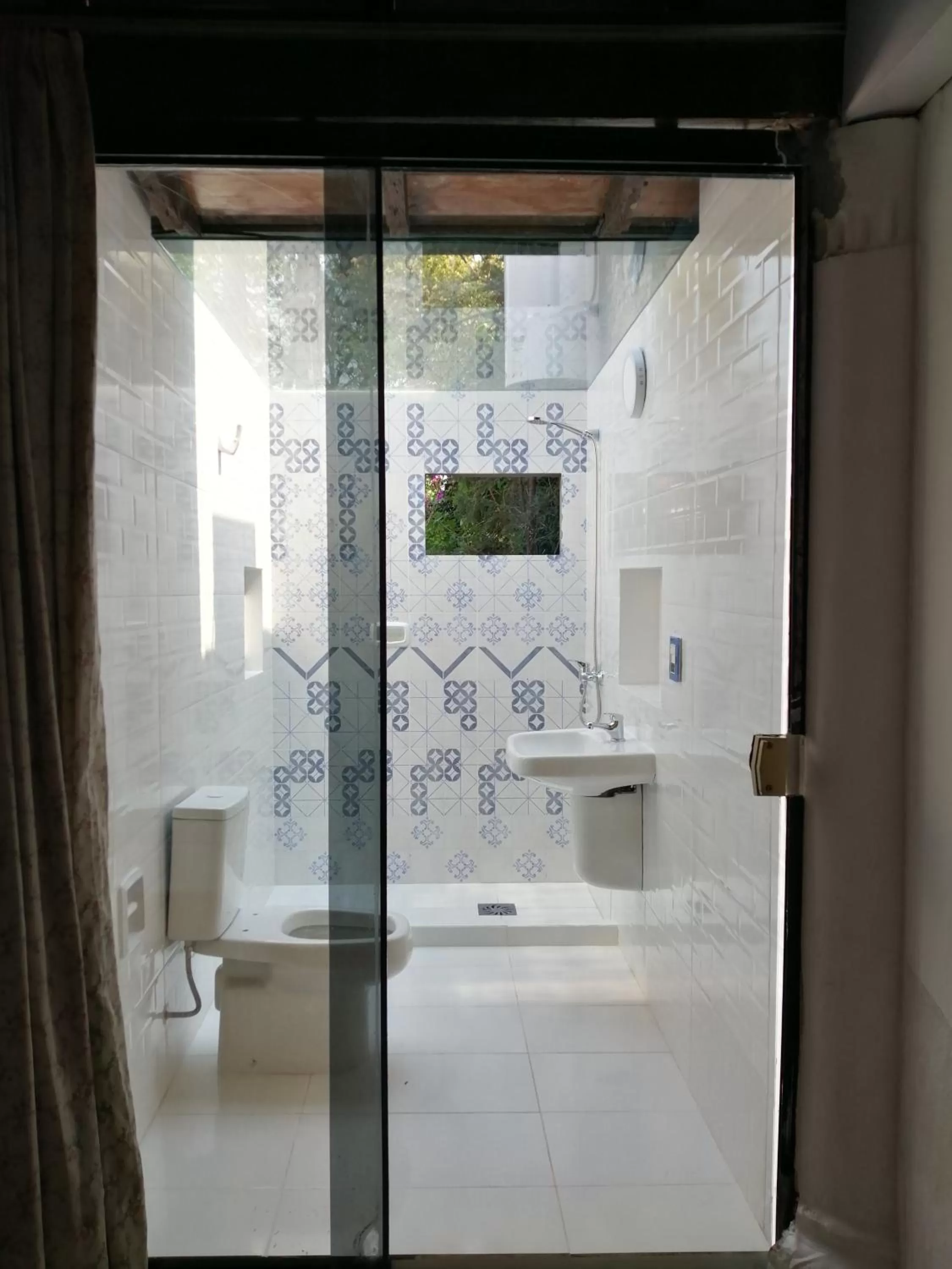 Bathroom in Granados B&B