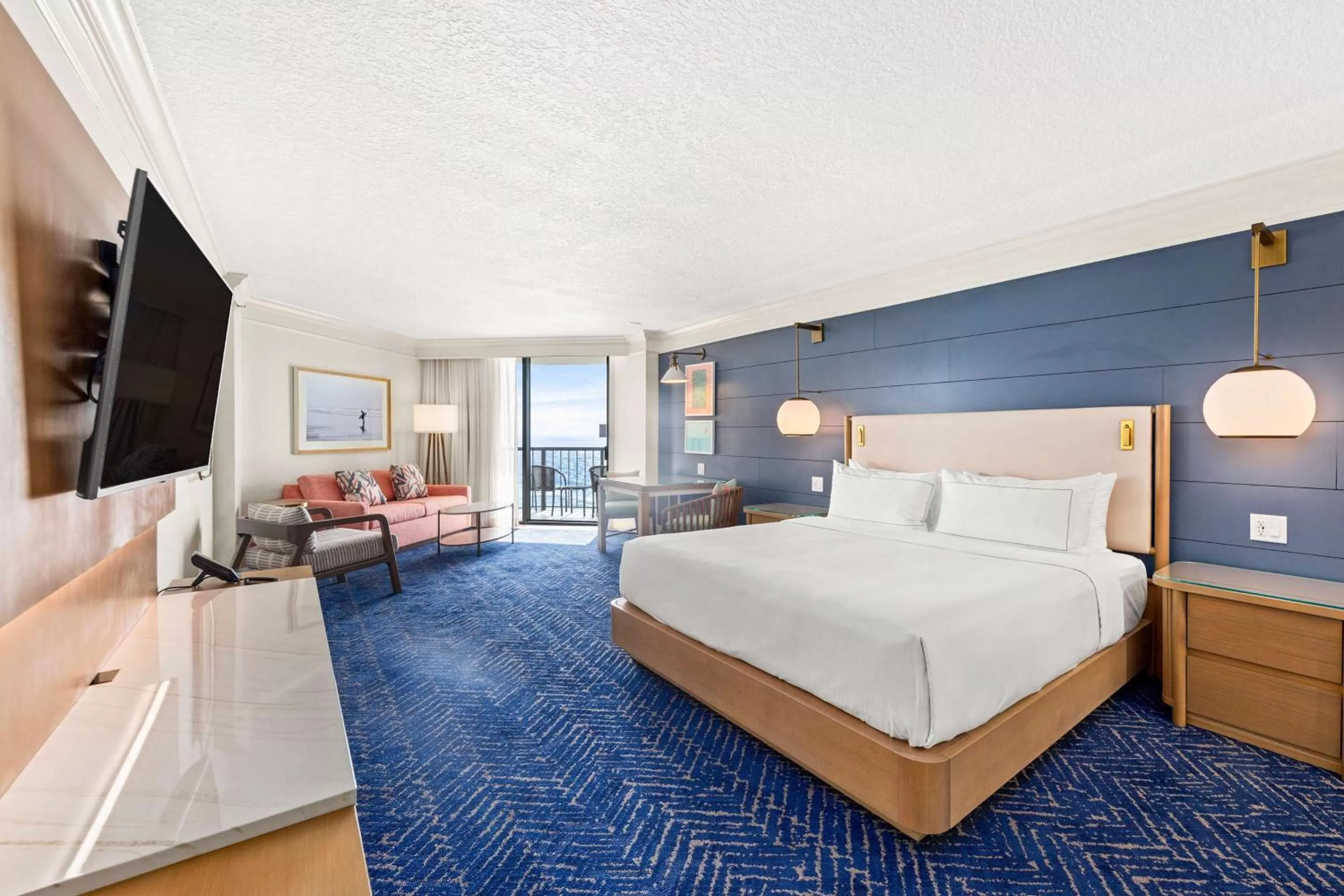 Bed in Hilton Sandestin Beach Golf Resort & Spa