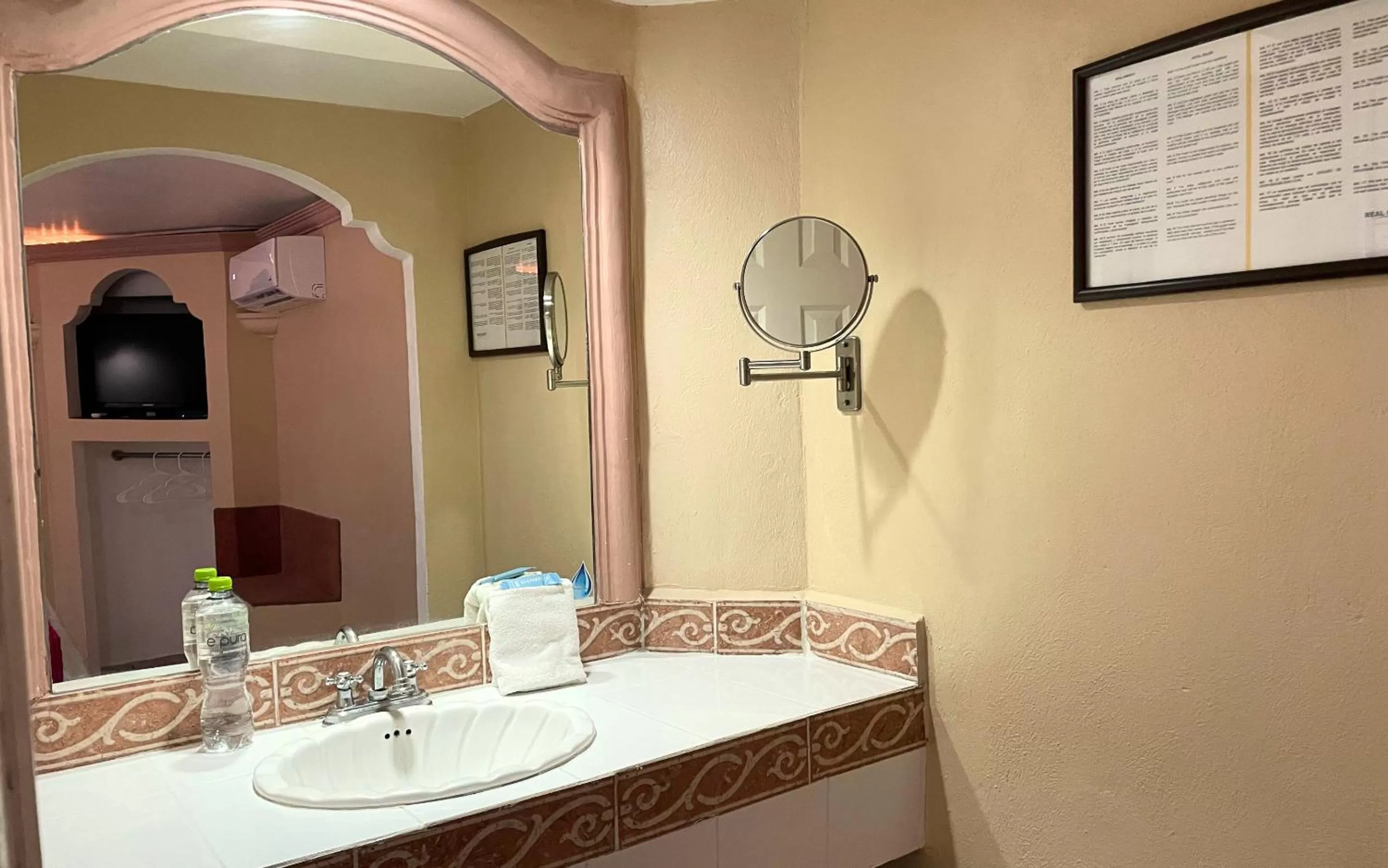 Bathroom in Hotel Real Catedral