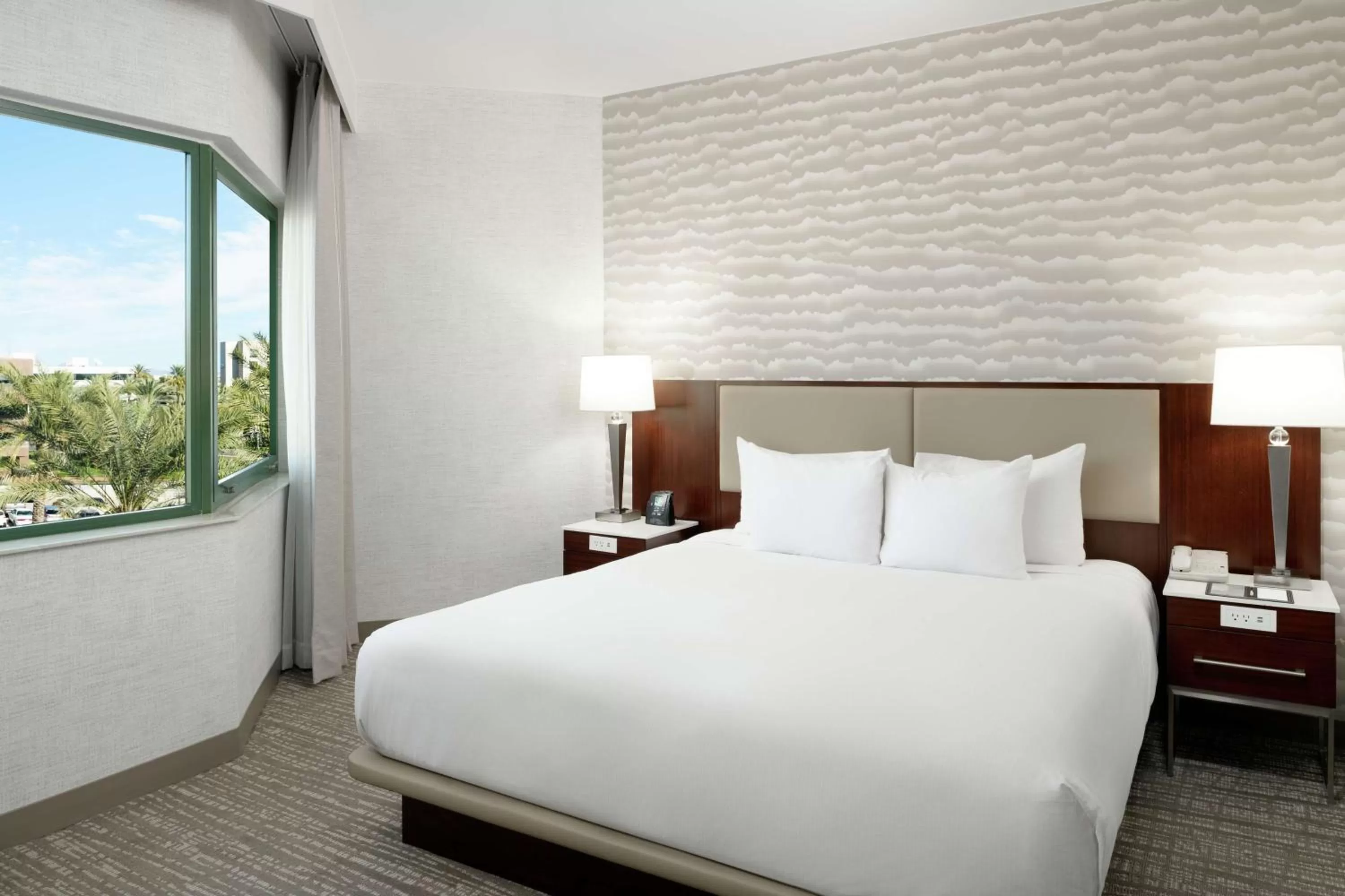 One-Bedroom King Suite - Hearing Accessible in DoubleTree Suites by Hilton Phoenix