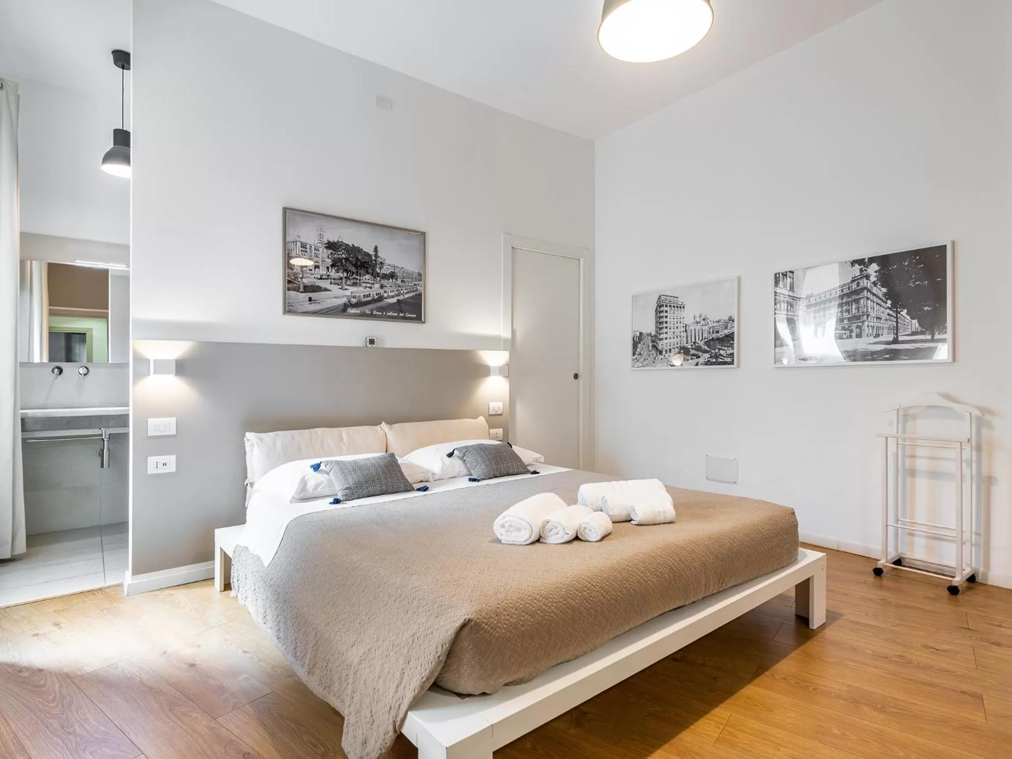 Deluxe Double Room with Shower in Dome