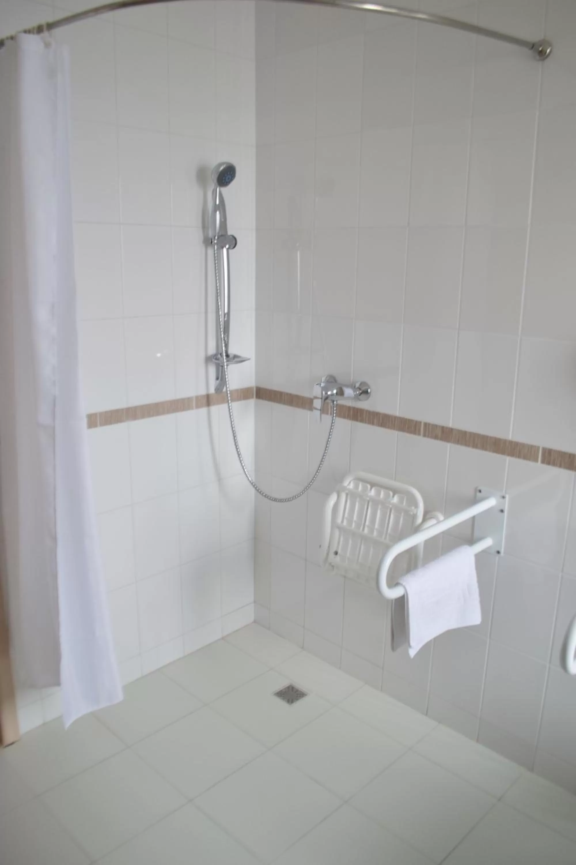 Shower, Bathroom in Potaissa Hotel