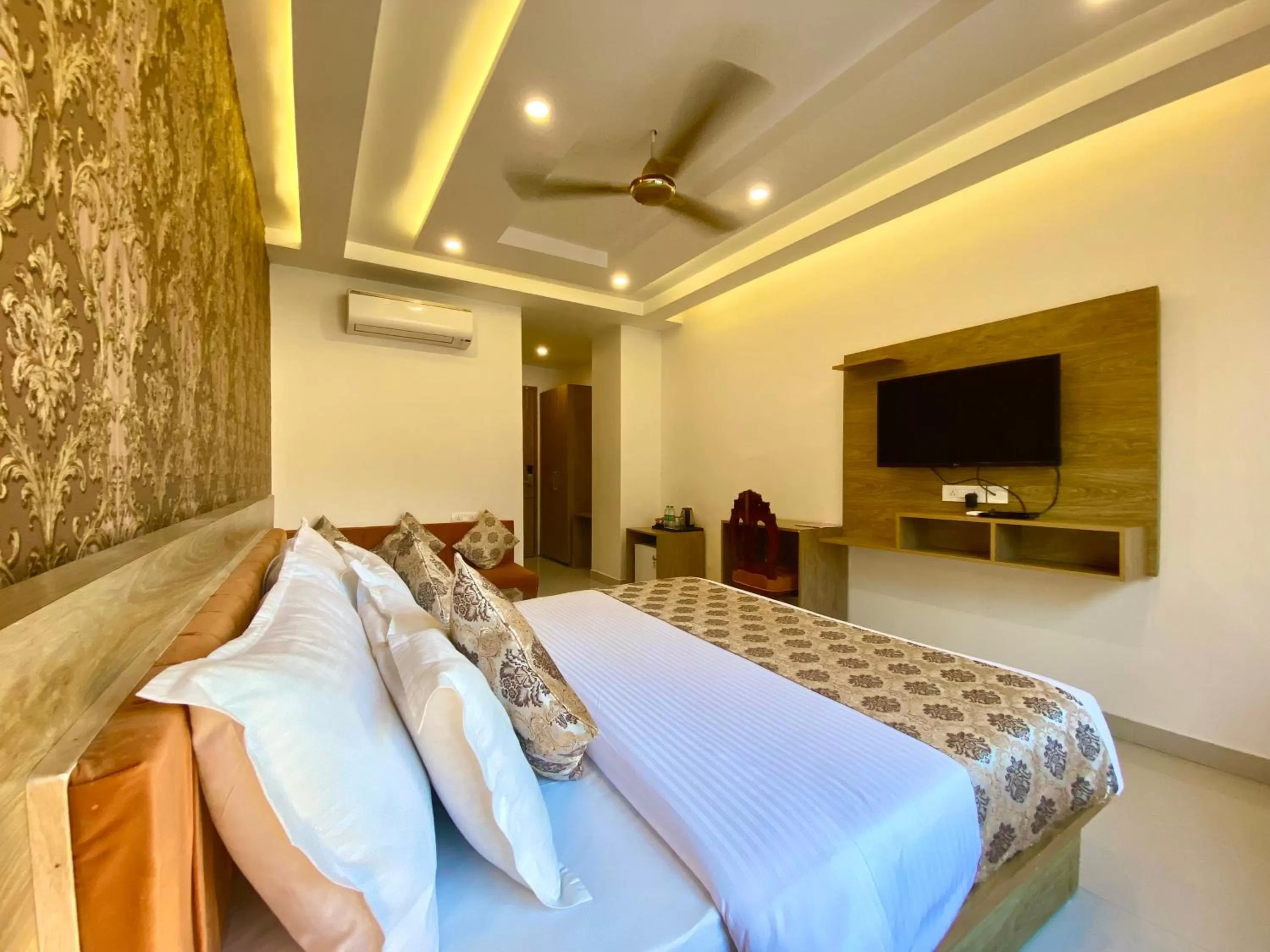 Bed in Arogyadham Wellness Retreat
