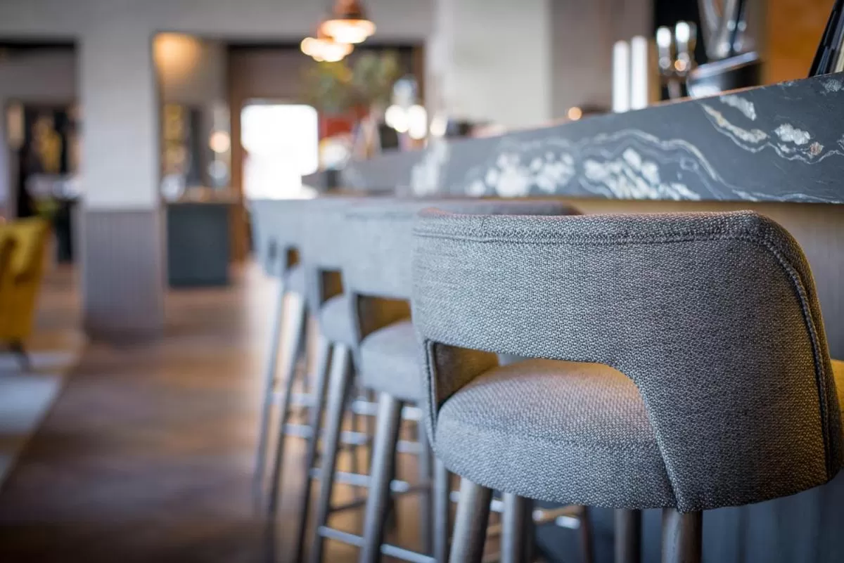 Lounge or bar in Hôtel Restaurant Vaillant Colmar Nord