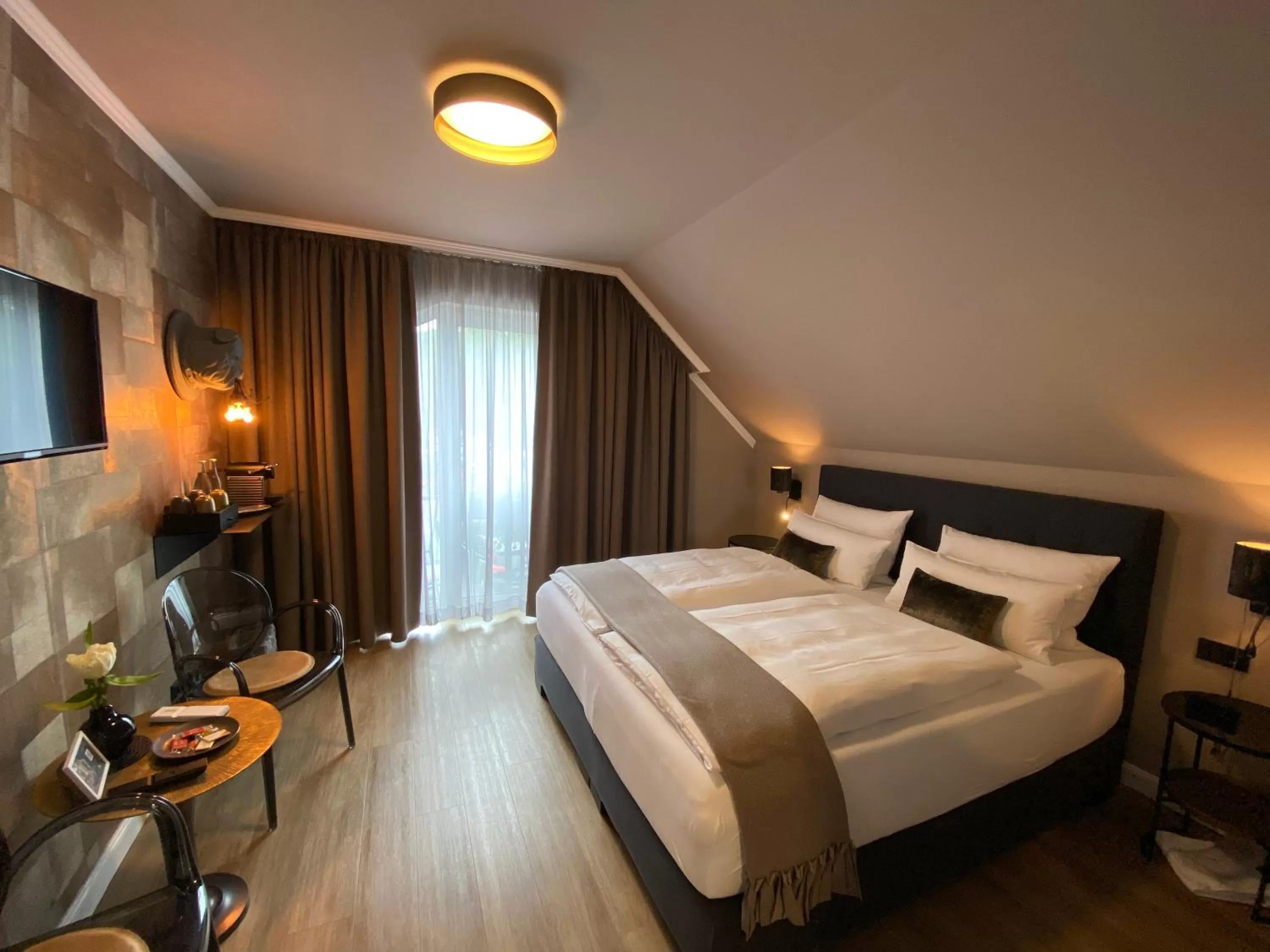 Bed in Hotel Restaurant Zur Post