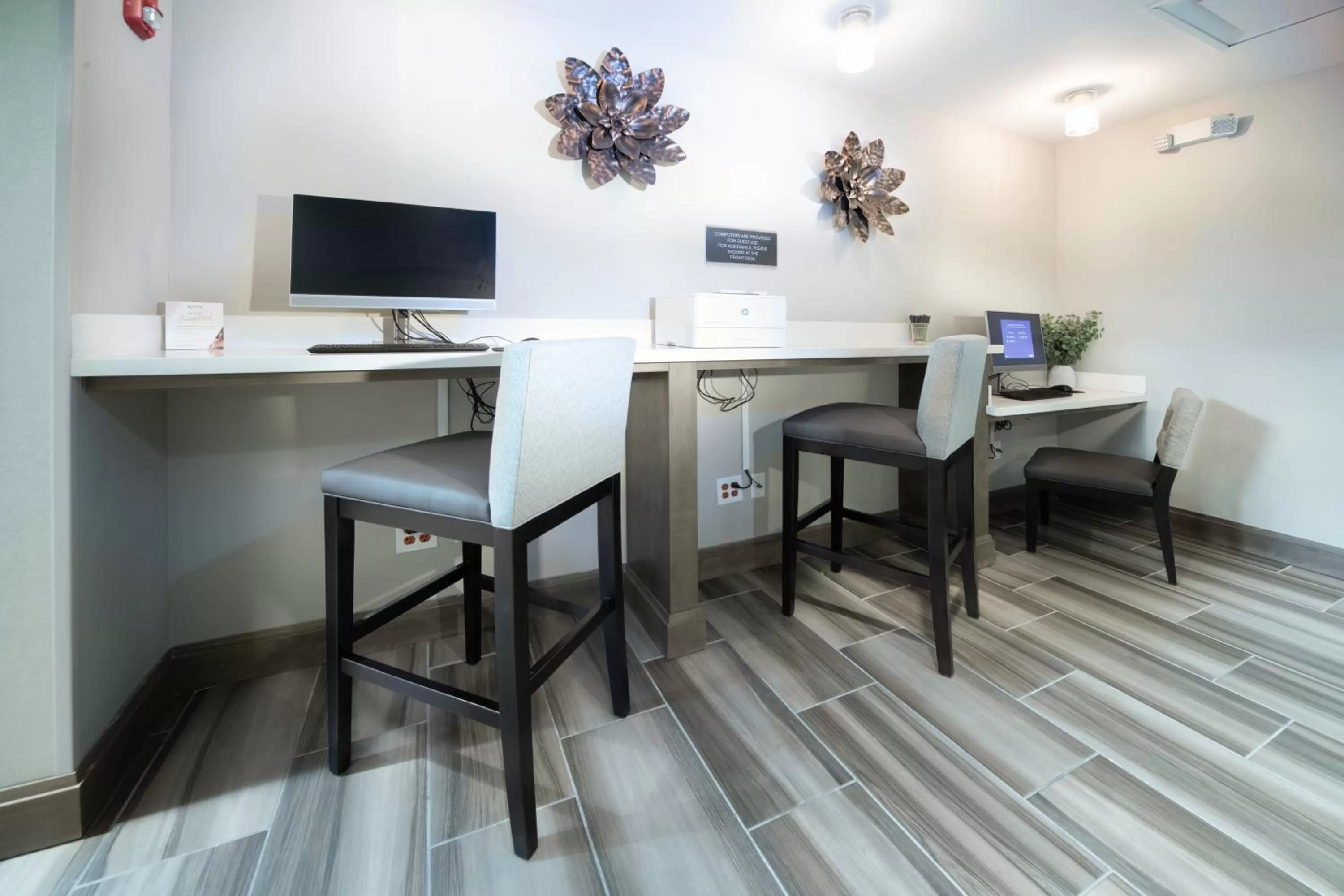 Staybridge Suites - Summerville by IHG