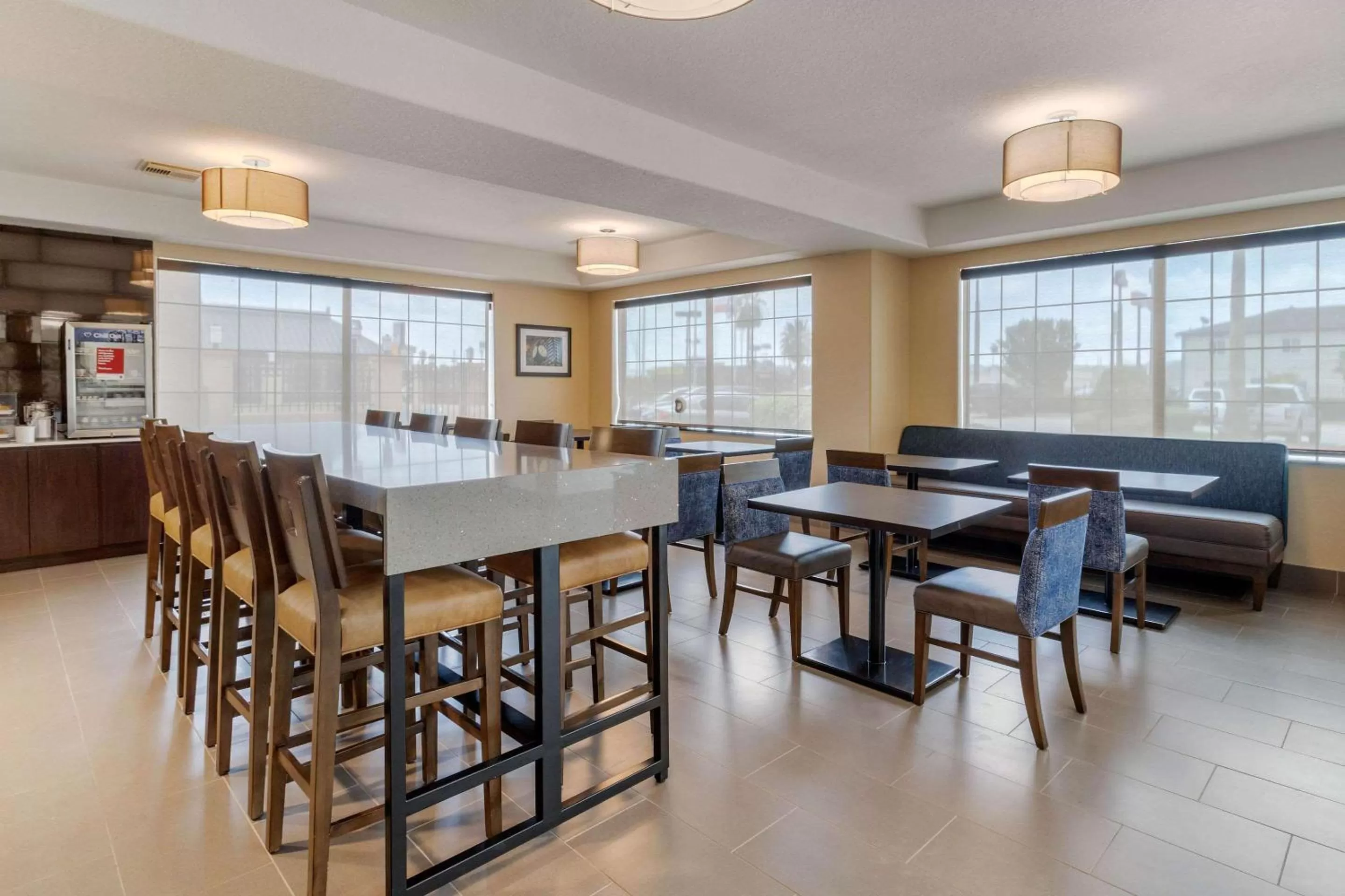 Restaurant/places to eat in Comfort Suites Baytown I - 10