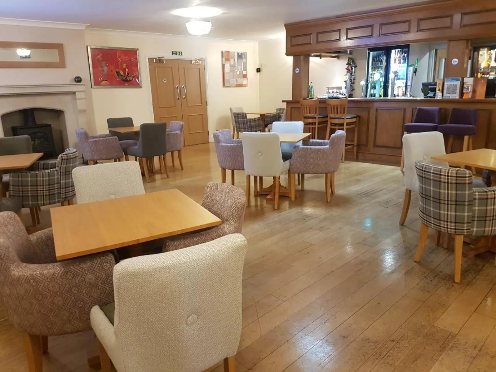 Lounge or bar in Exeter Court Hotel