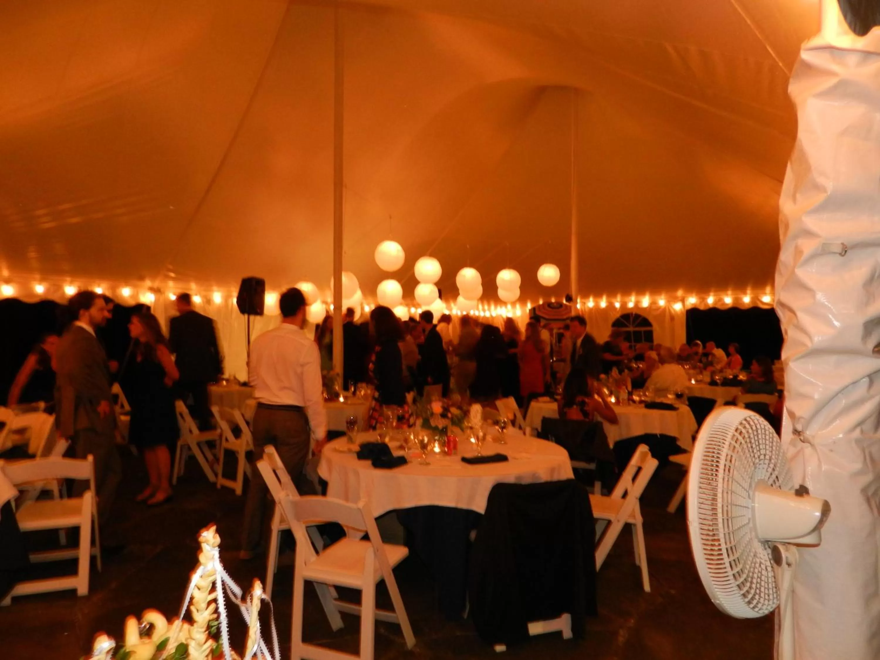 Restaurant/Places to Eat in Waybury Inn