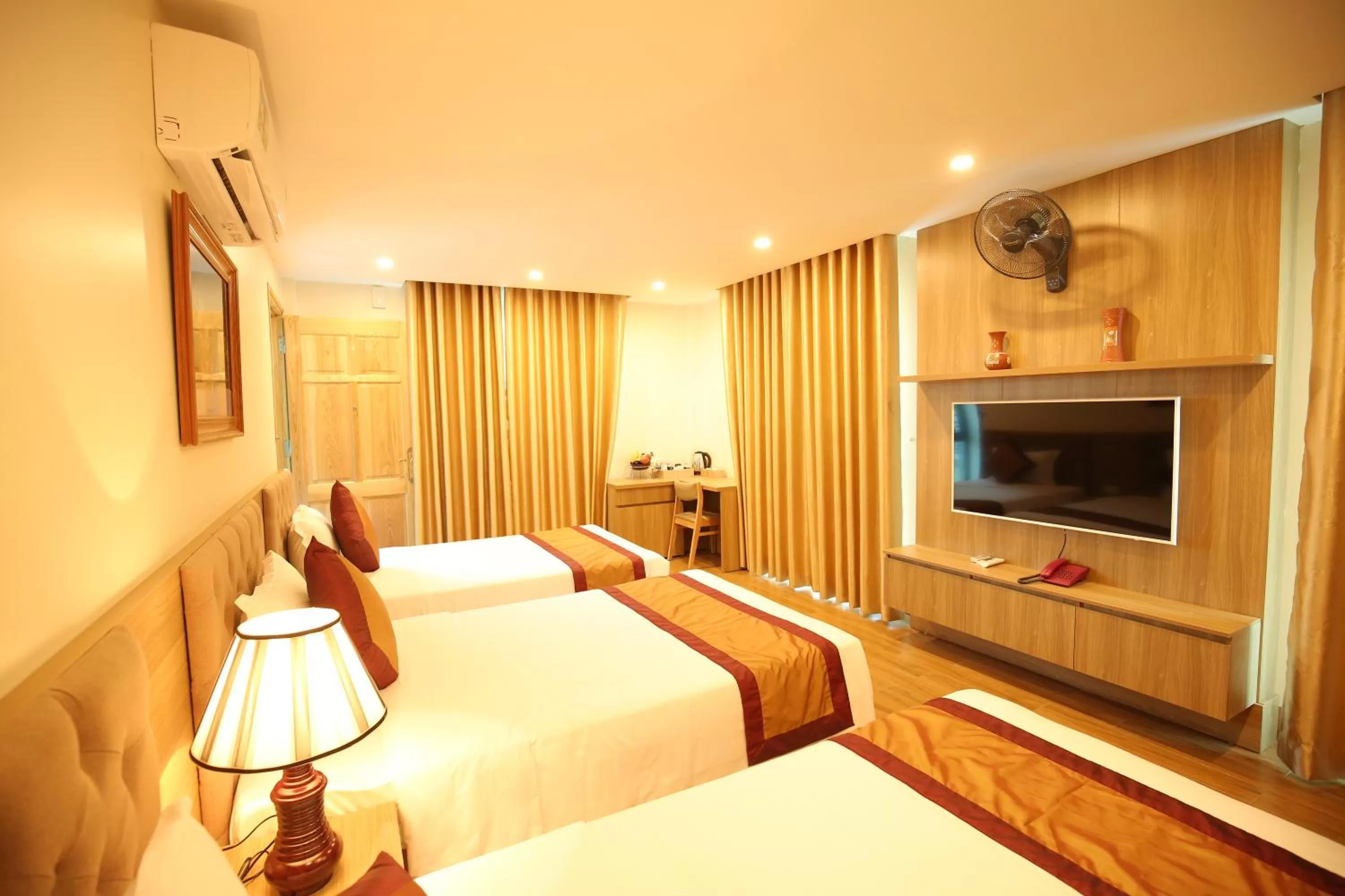 TV and multimedia in Cozynibi Hotel