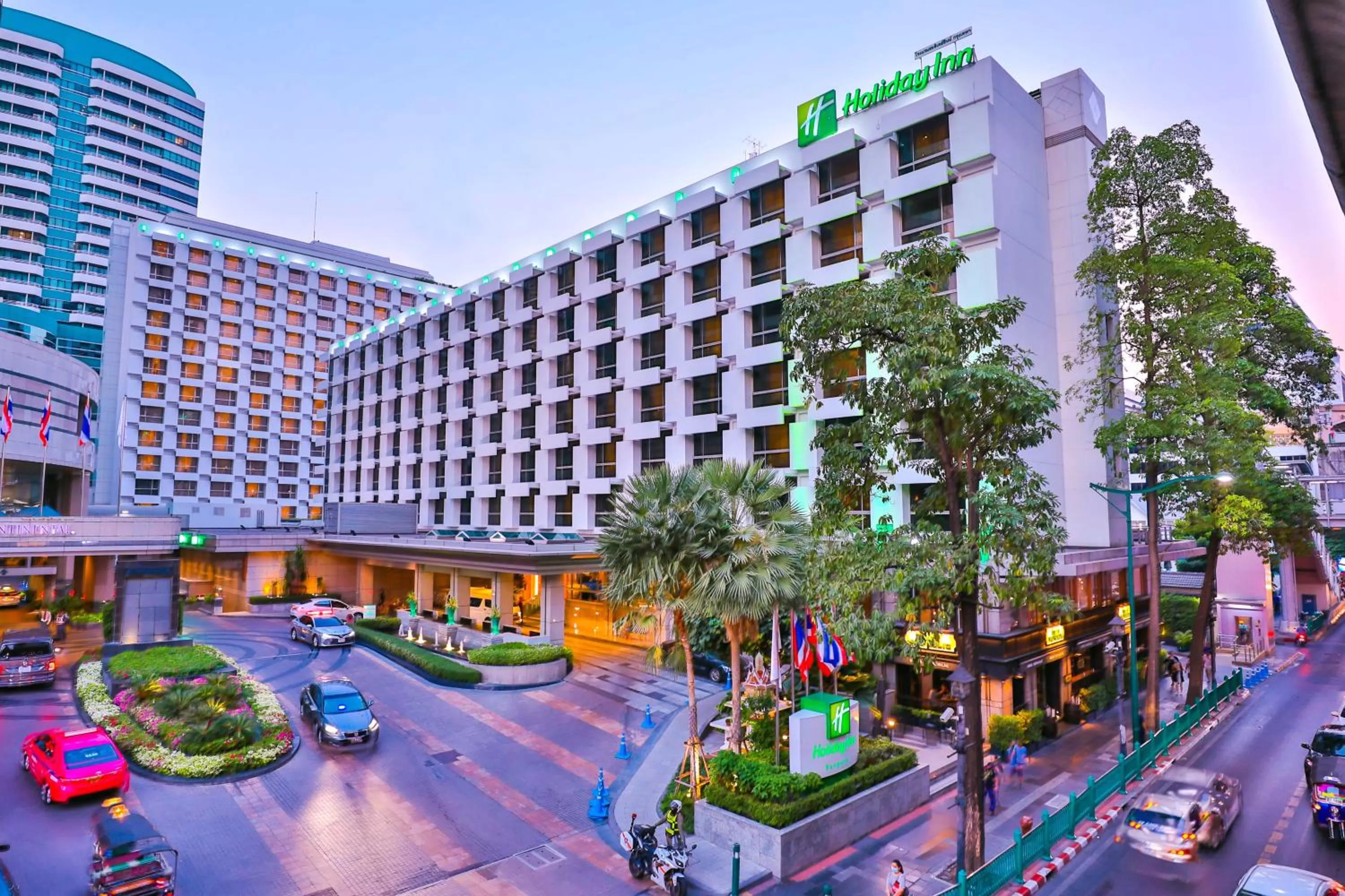 Property building in Holiday Inn Bangkok by IHG