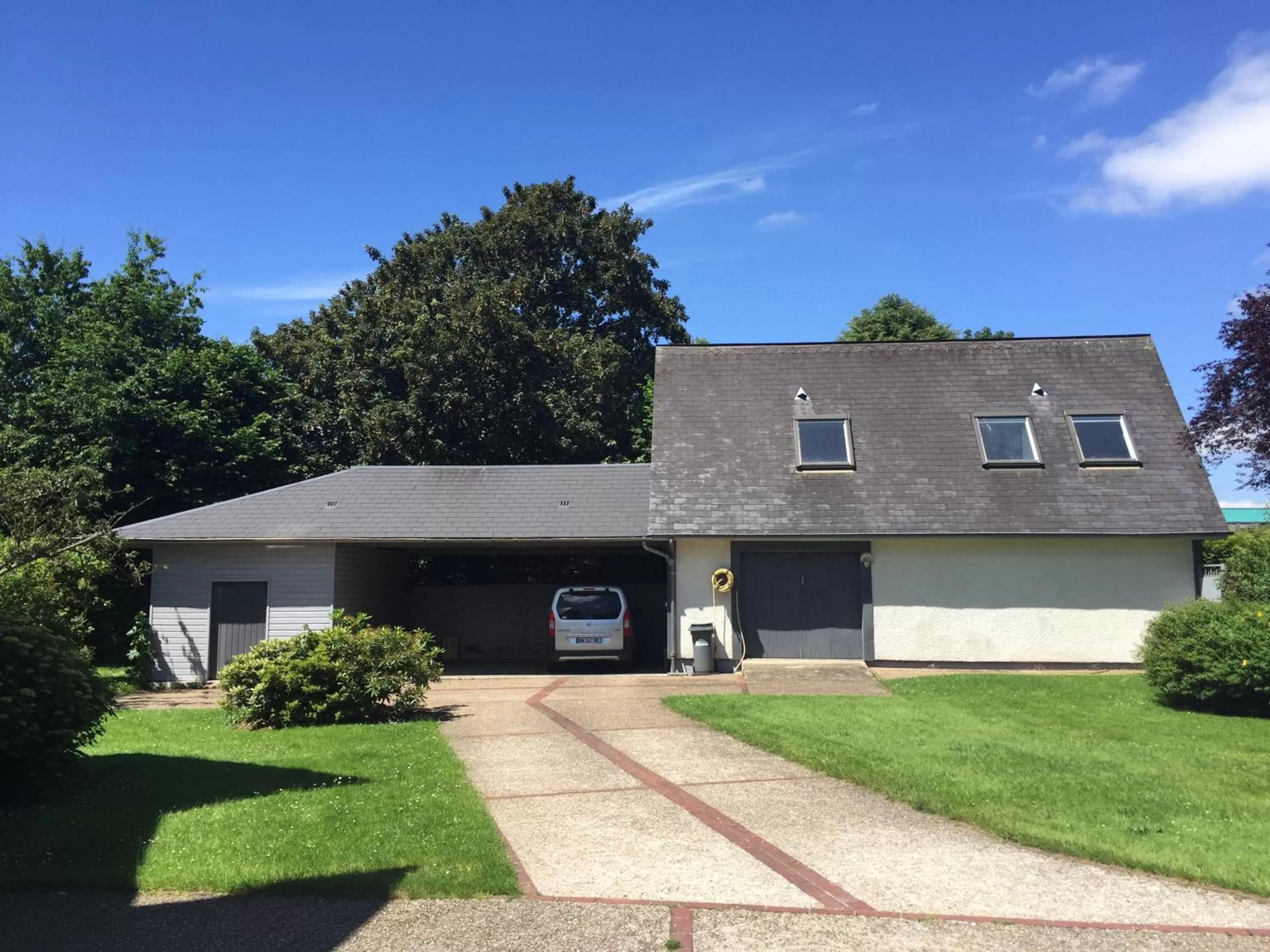 Garden view in Chambre D'Hôtes le Phenix