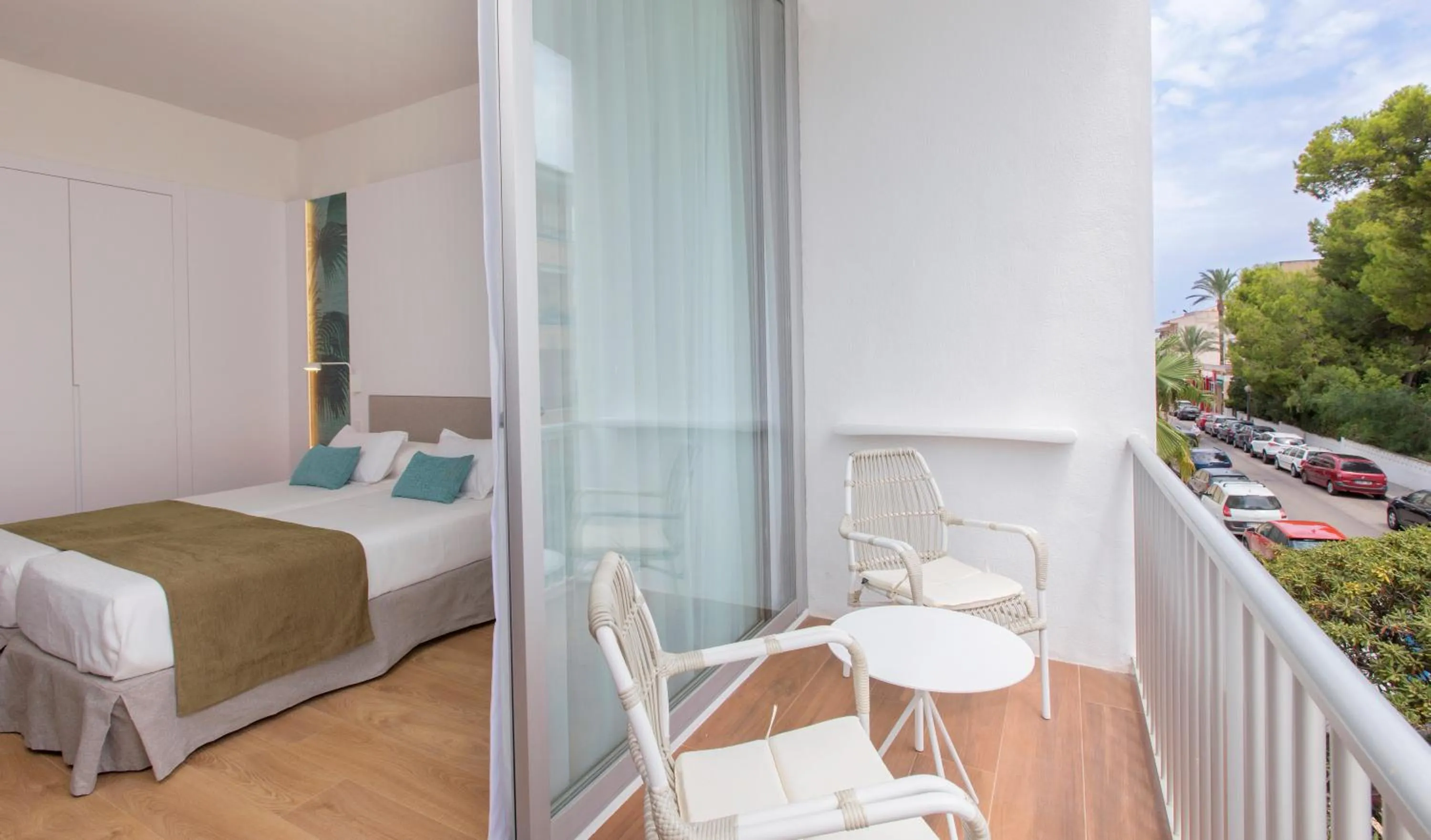 Balcony/Terrace, Bed in JS Yate