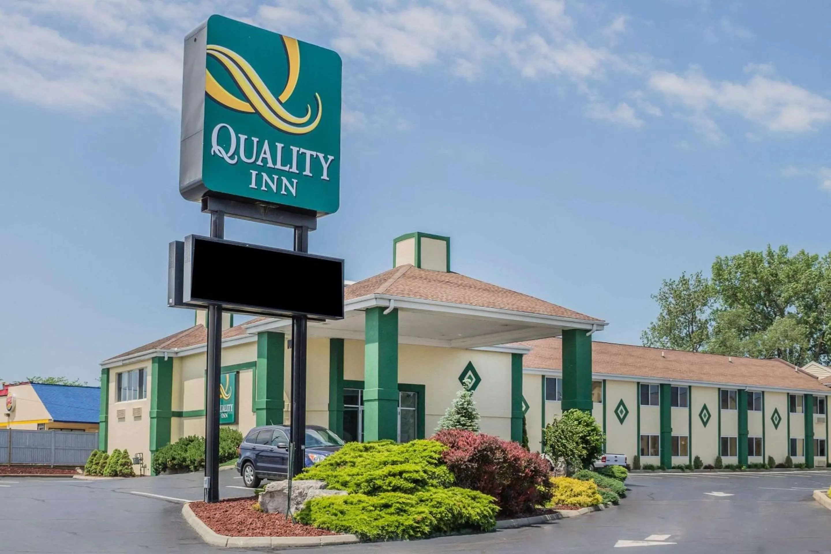 Property building in Quality Inn Port Clinton Waterfront