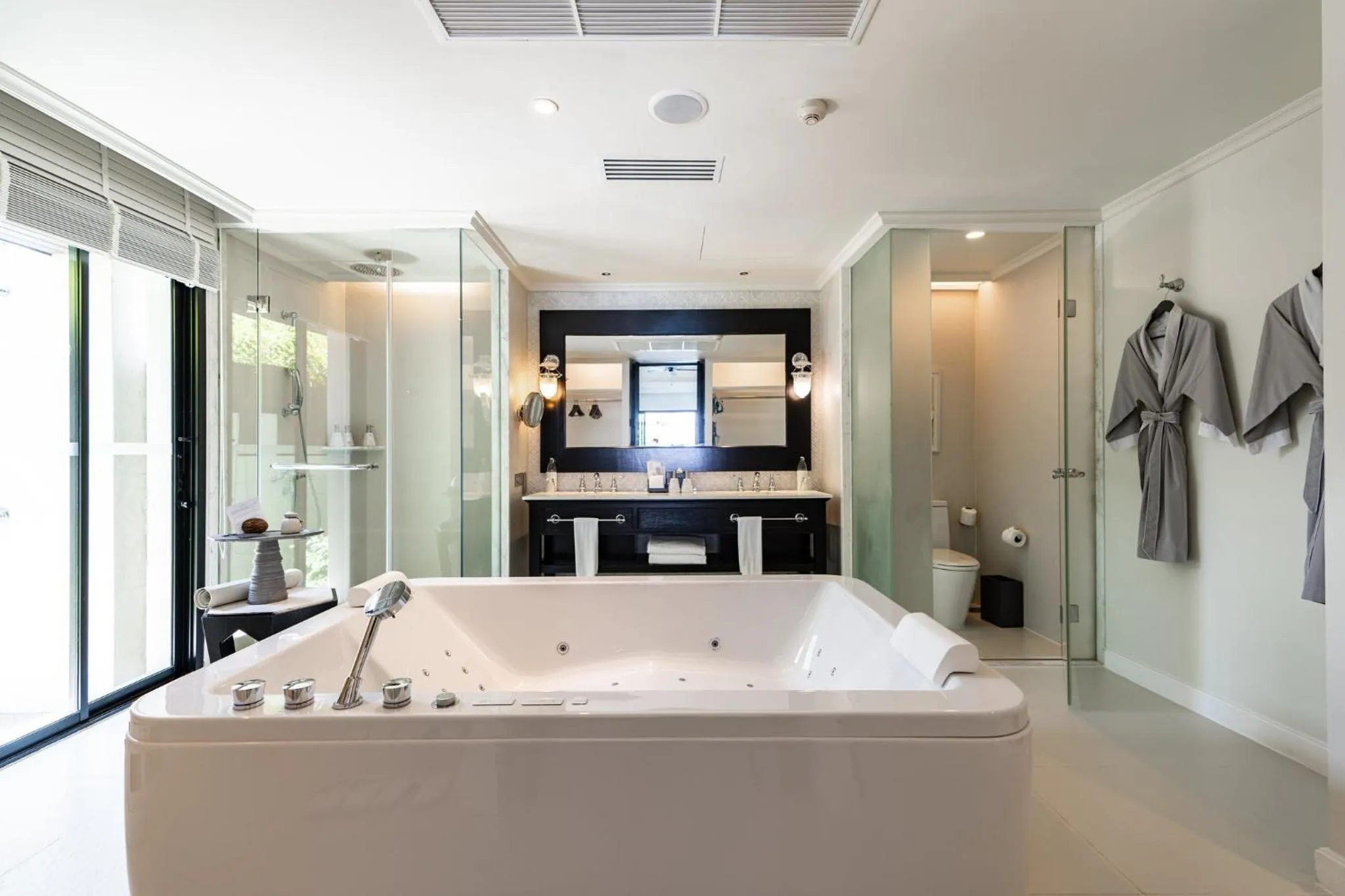 Bathroom in InterContinental Koh Samui Resort, an IHG Hotel