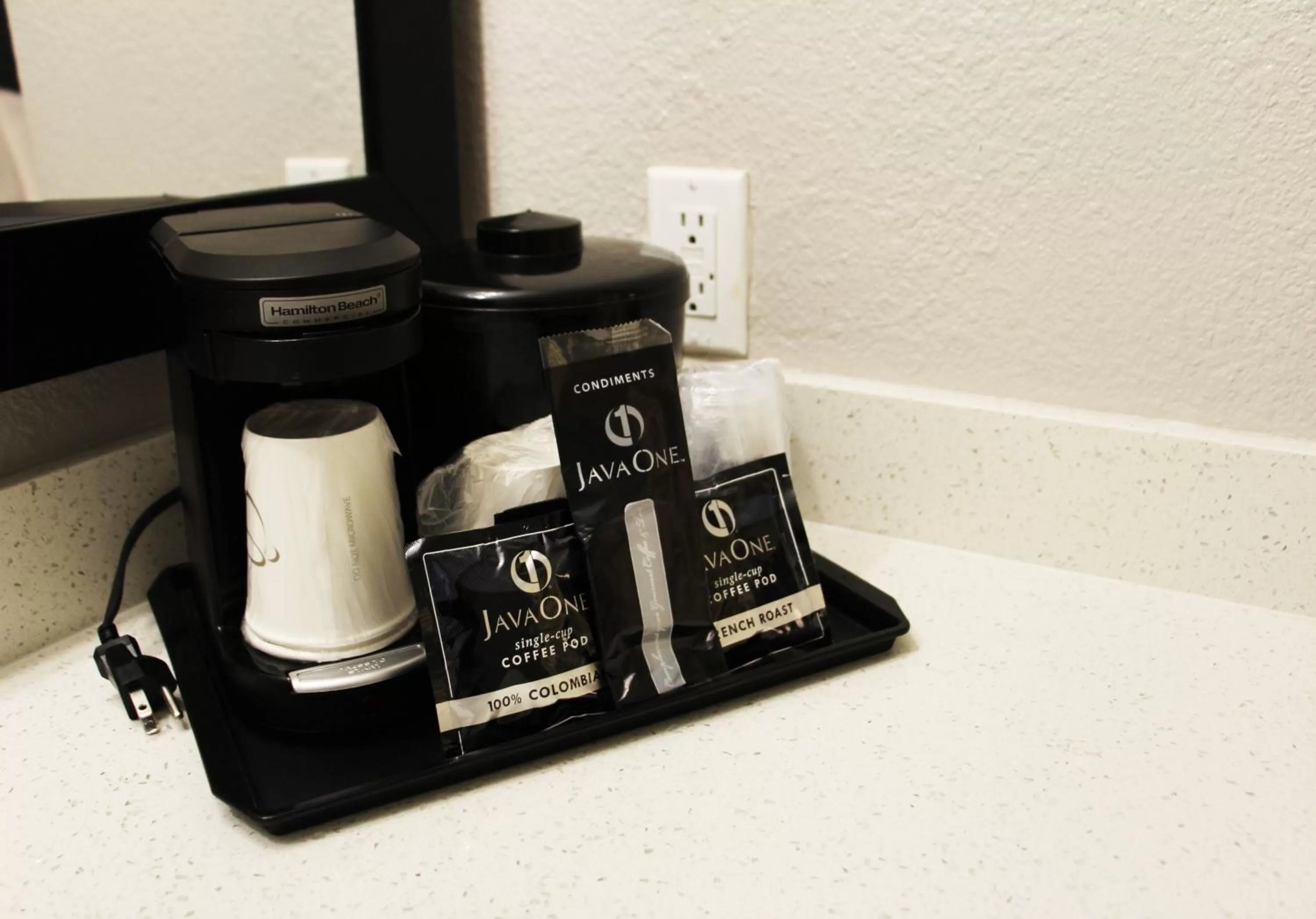 Coffee/tea facilities in La Quinta by Wyndham Pomona