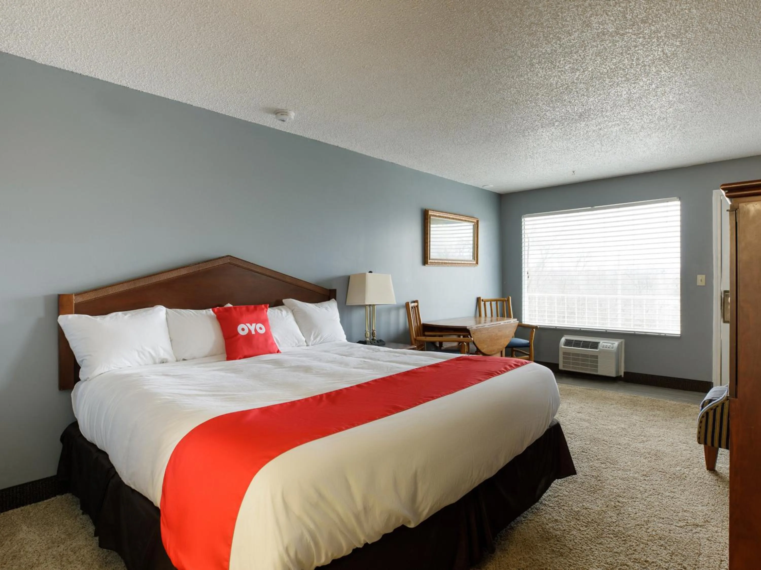 OYO Hotel Branson MO-165