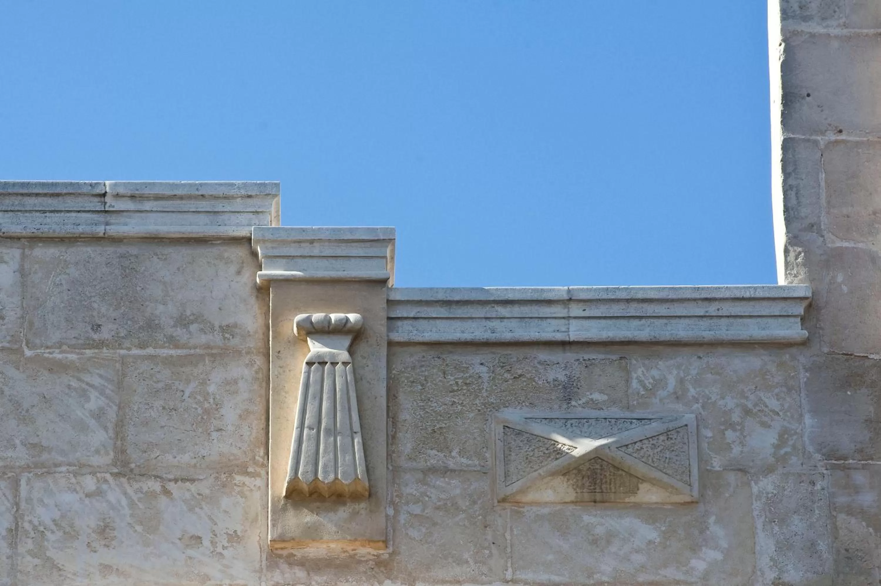 Facade/entrance in Sindic Hotel - Adults Only