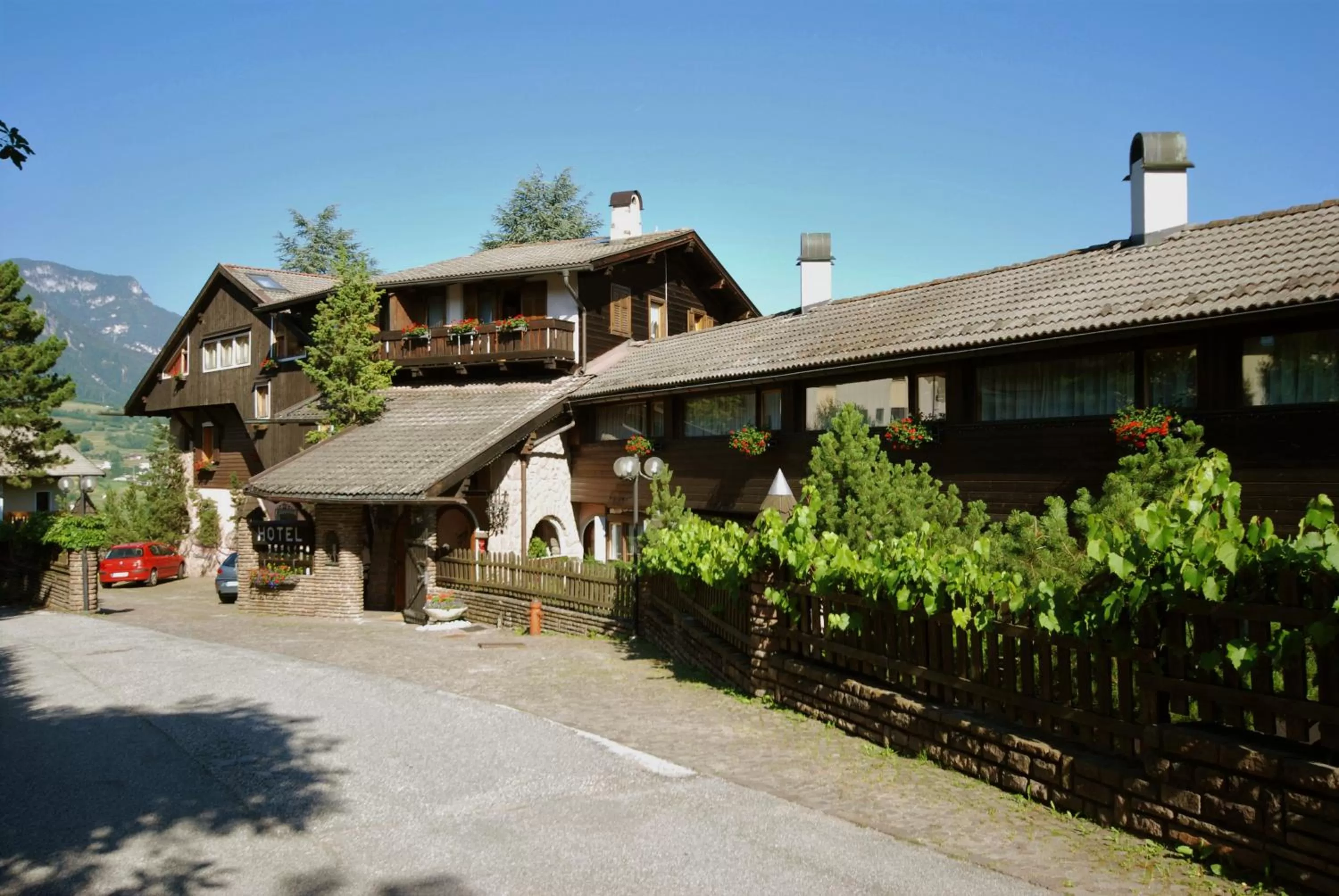 Facade/entrance in Park Hotel Villa Trunka Lunka